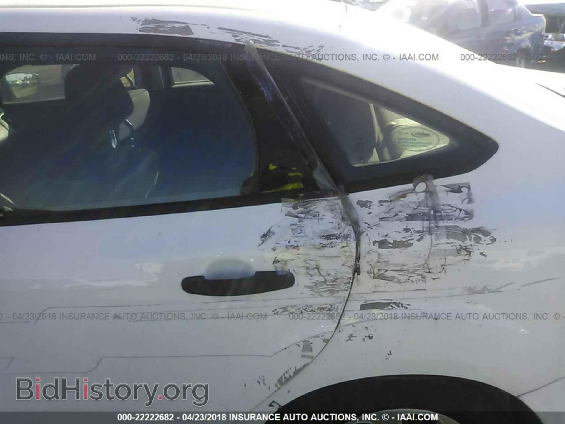 2012 Ford Focus - VIN: 1FAHP3E24CL321686 - Photo 6