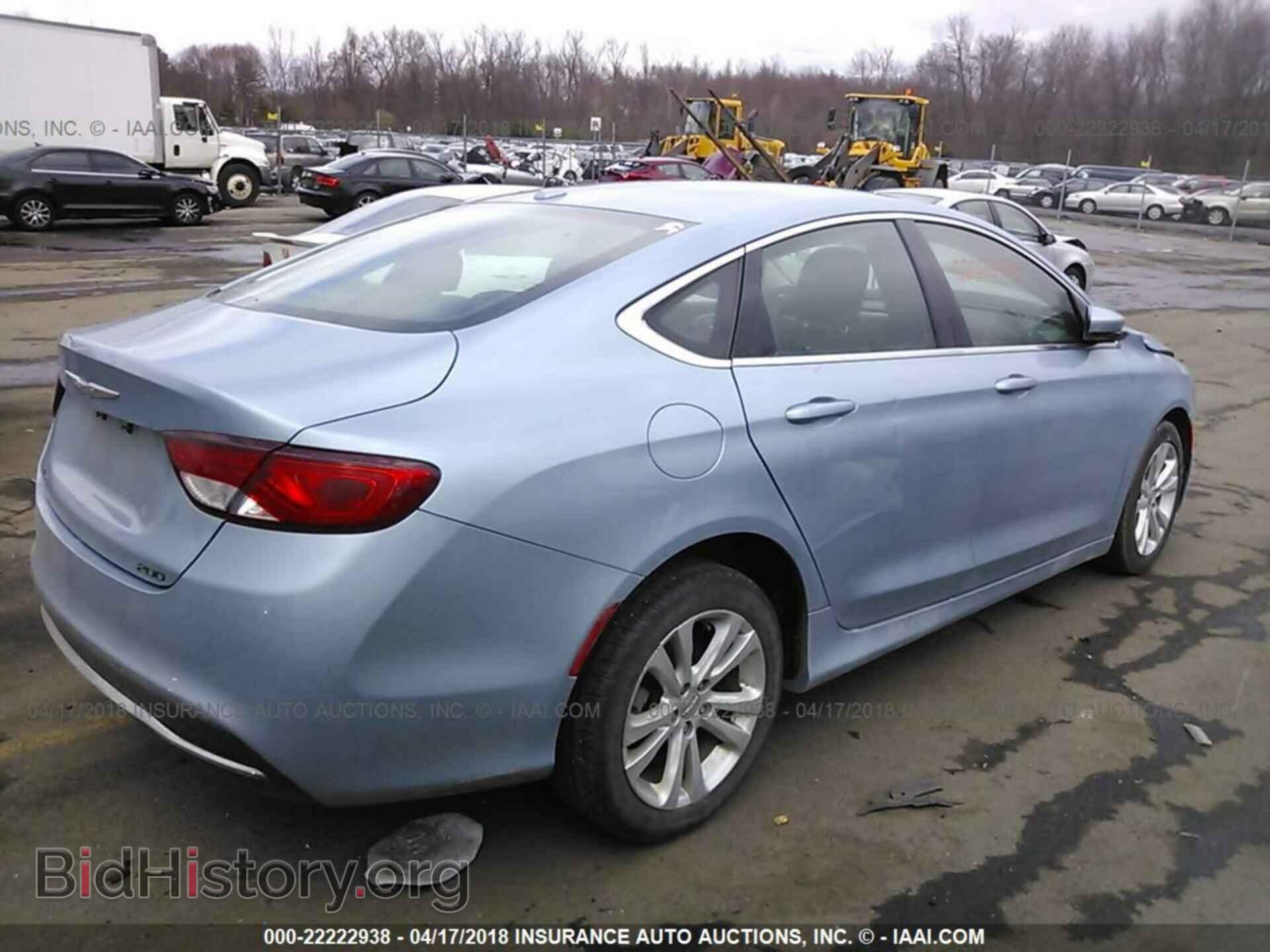 2015 Chrysler 200 - VIN: 1C3CCCAB6FN724765 - Photo 4