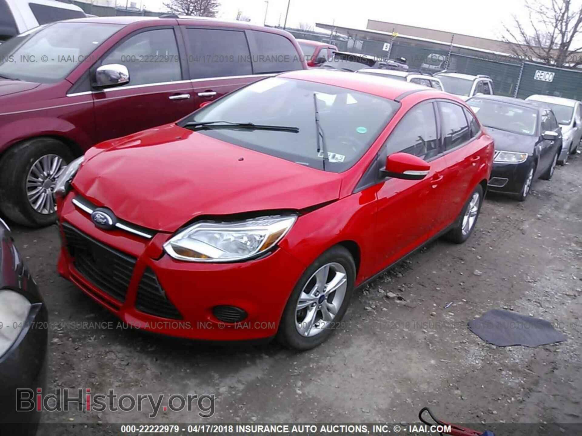 2014 Ford Focus - VIN: 1FADP3F27EL257532 - Photo 2