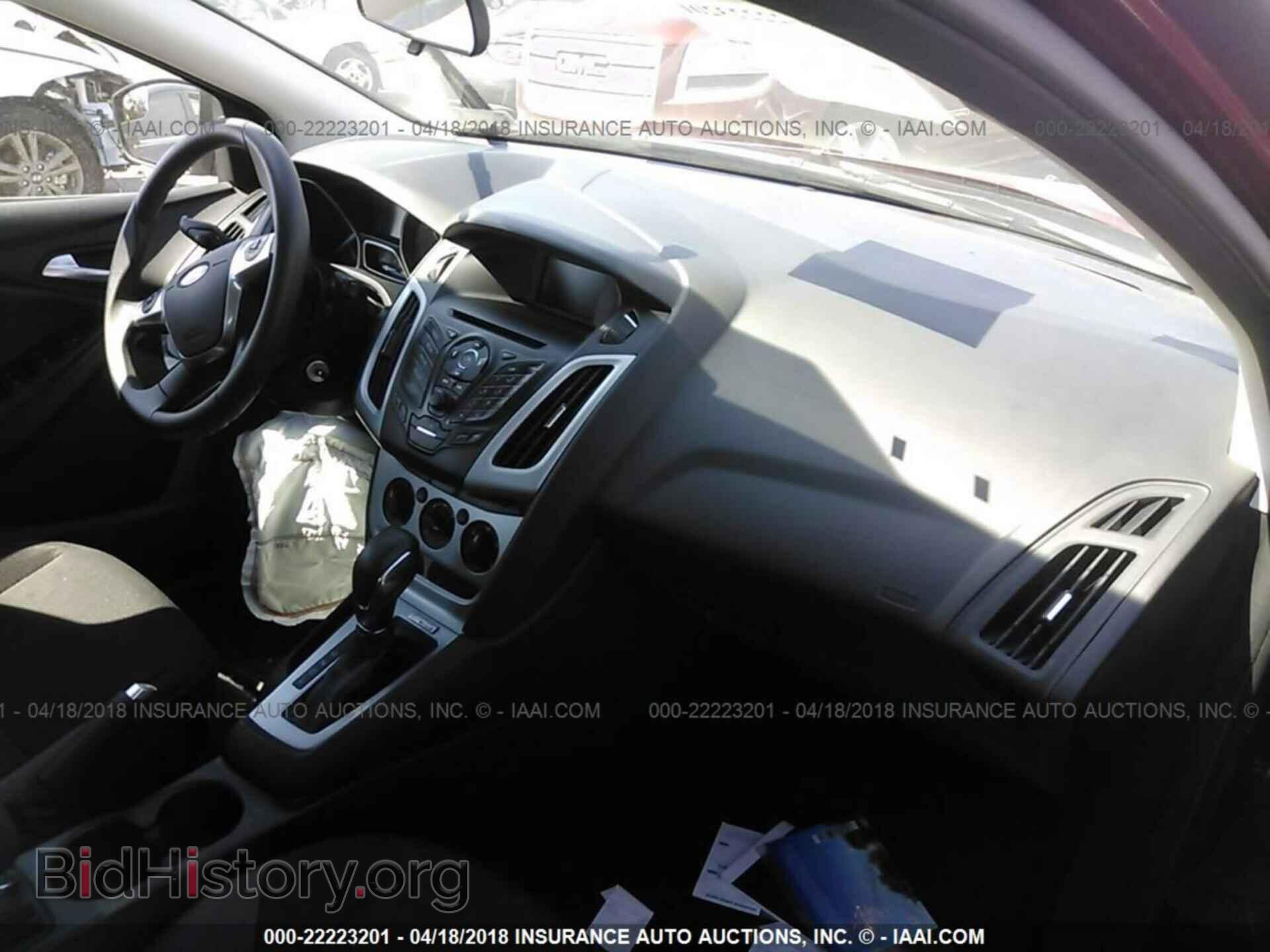 2014 Ford Focus - VIN: 1FADP3K27EL243555 - Фото 5