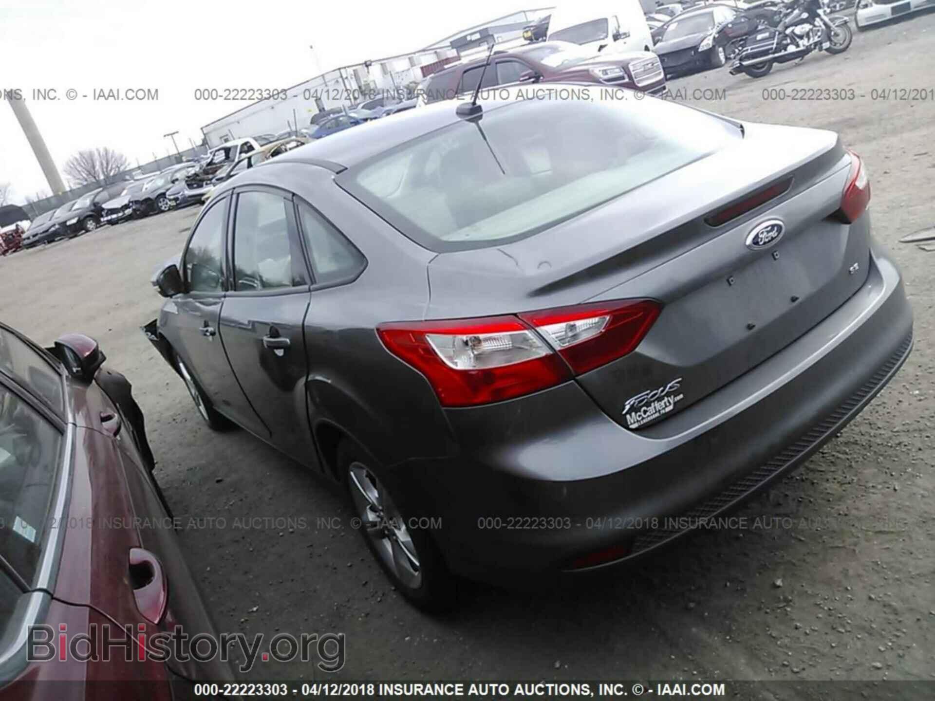 2013 Ford Focus - VIN: 1FADP3F23DL240418 - Photo 3