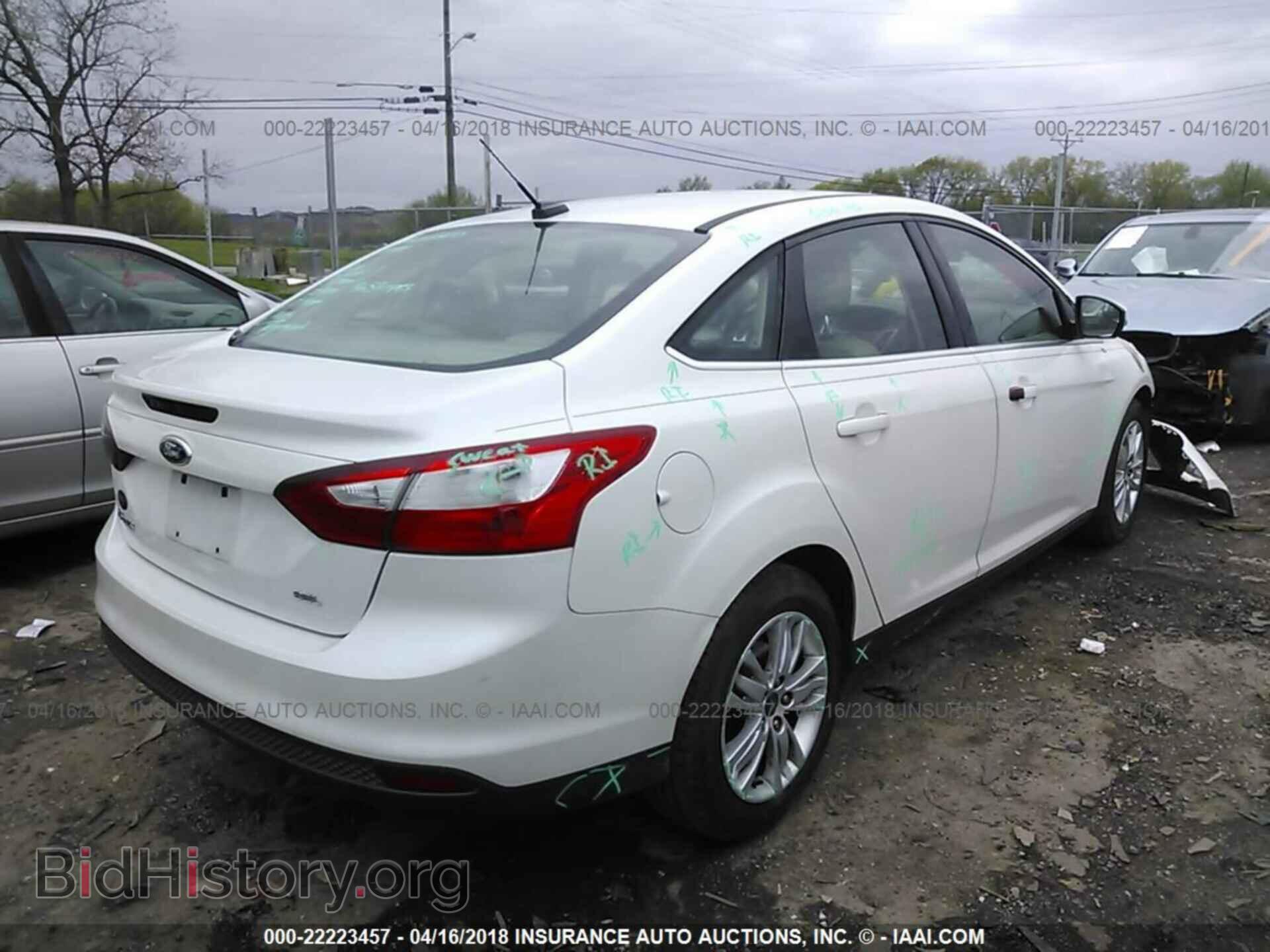 2012 Ford Focus - VIN: 1FAHP3H20CL180269 - Photo 4