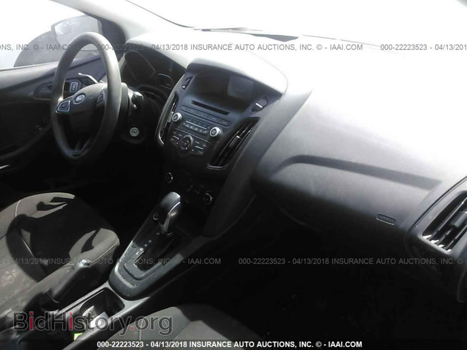 2015 Ford Focus - VIN: 1FADP3E27FL264239 - Photo 5