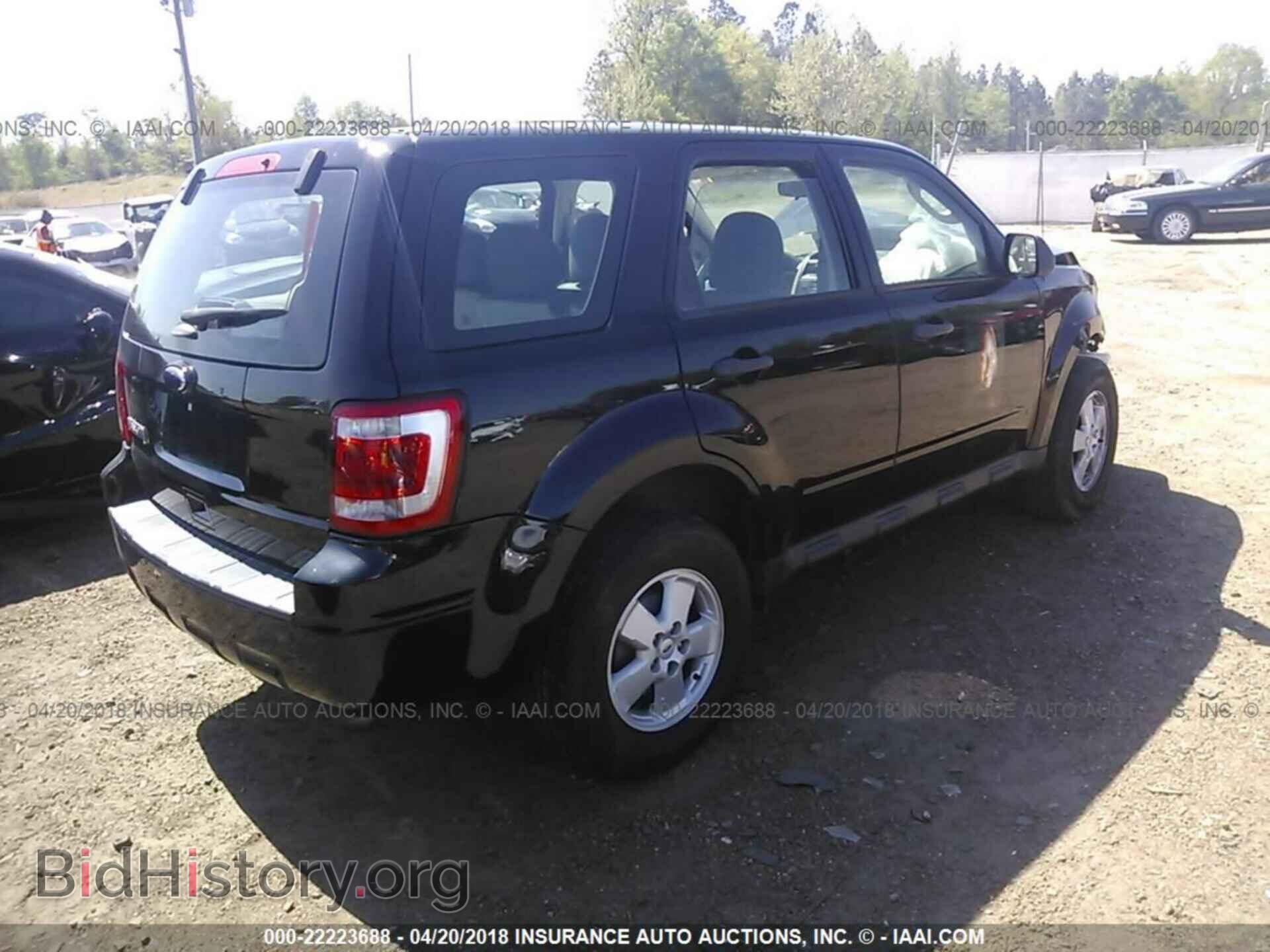 2012 Ford Escape - VIN: 1FMCU0C71CKB26947 - Фото 4