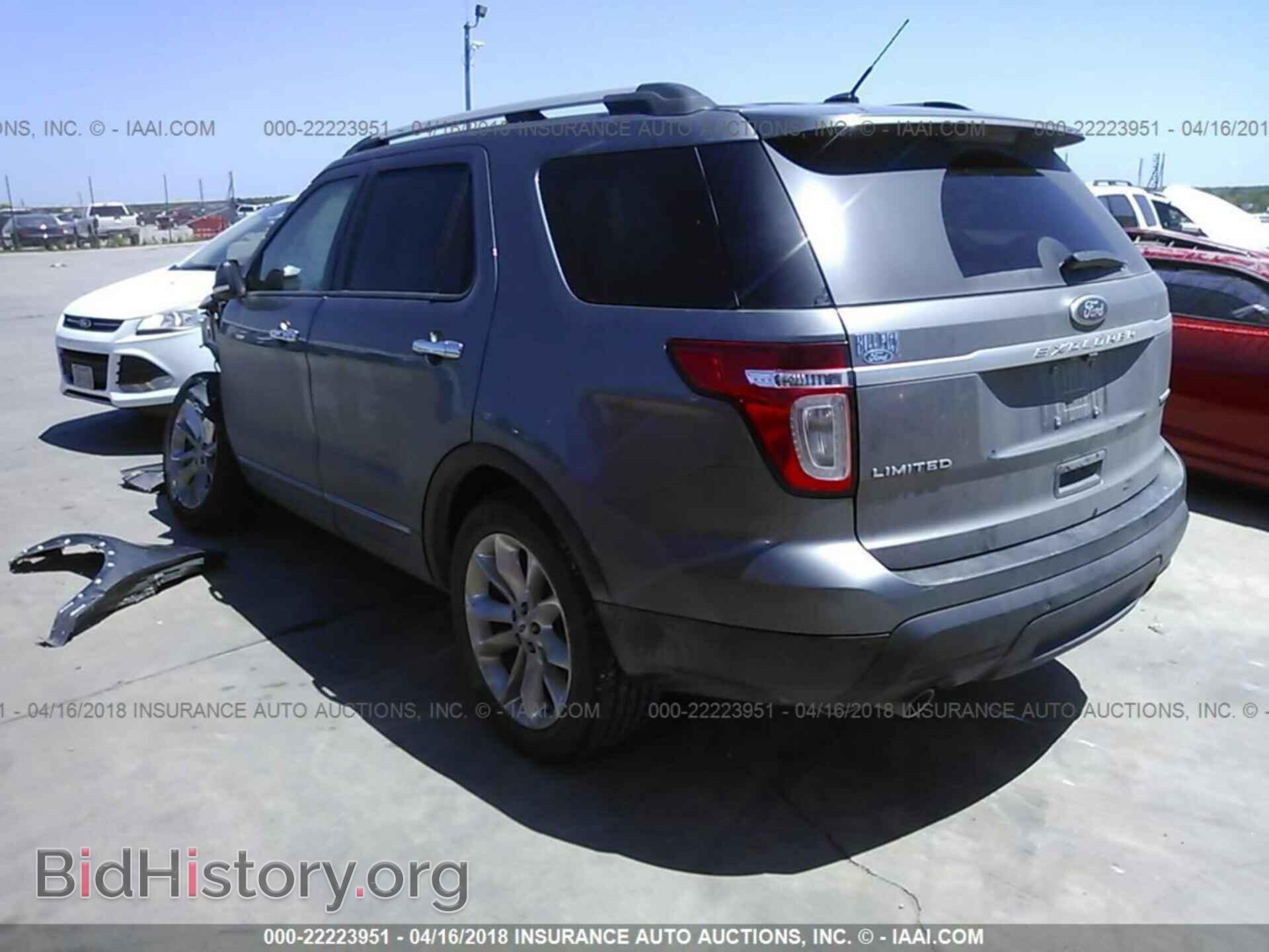 2014 Ford Explorer - VIN: 1FM5K7F81EGA74494 - Photo 3