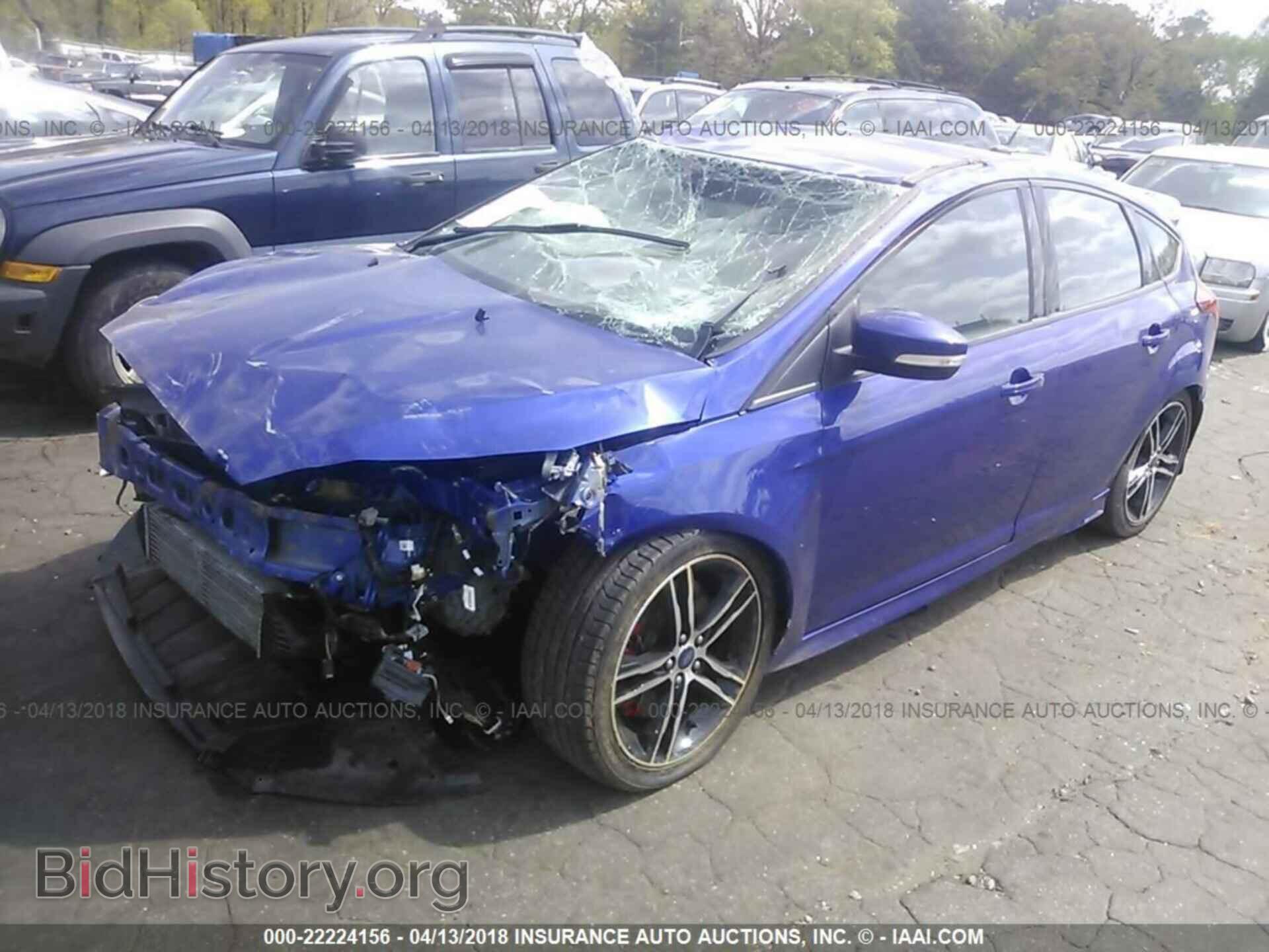 2015 Ford Focus - VIN: 1FADP3L91FL345172 - Photo 2