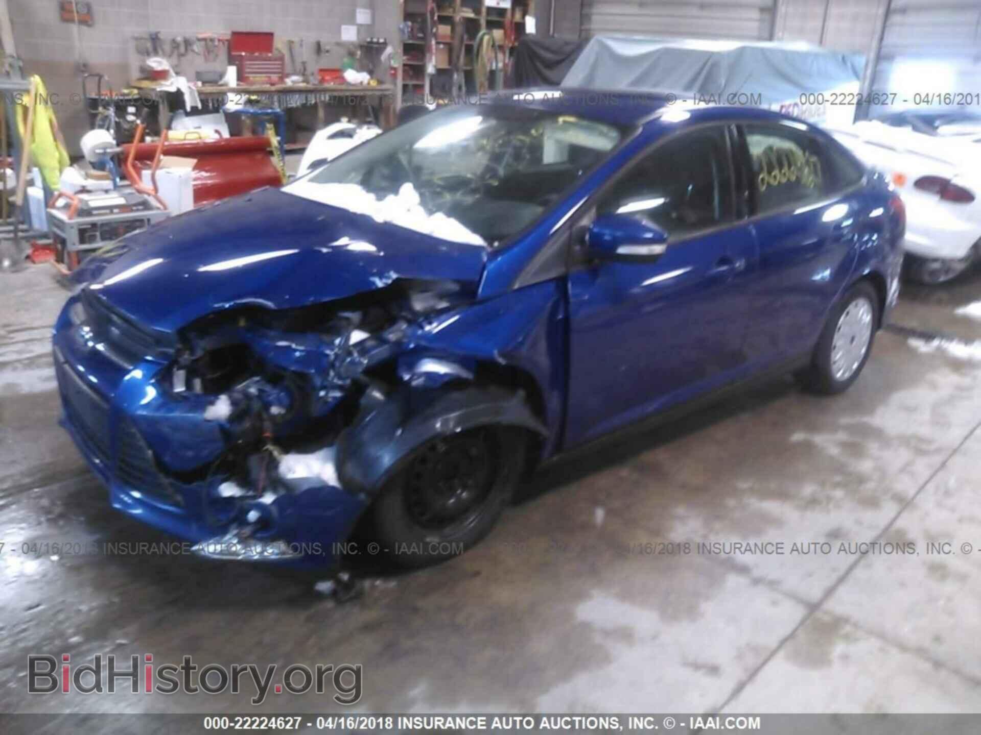 2012 Ford Focus - VIN: 1FAHP3F21CL309896 - Photo 2