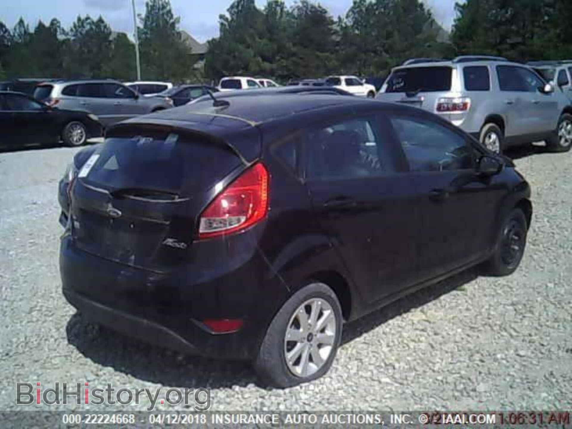 2012 Ford Fiesta - VIN: 3FADP4EJ2CM194608 - Photo 2