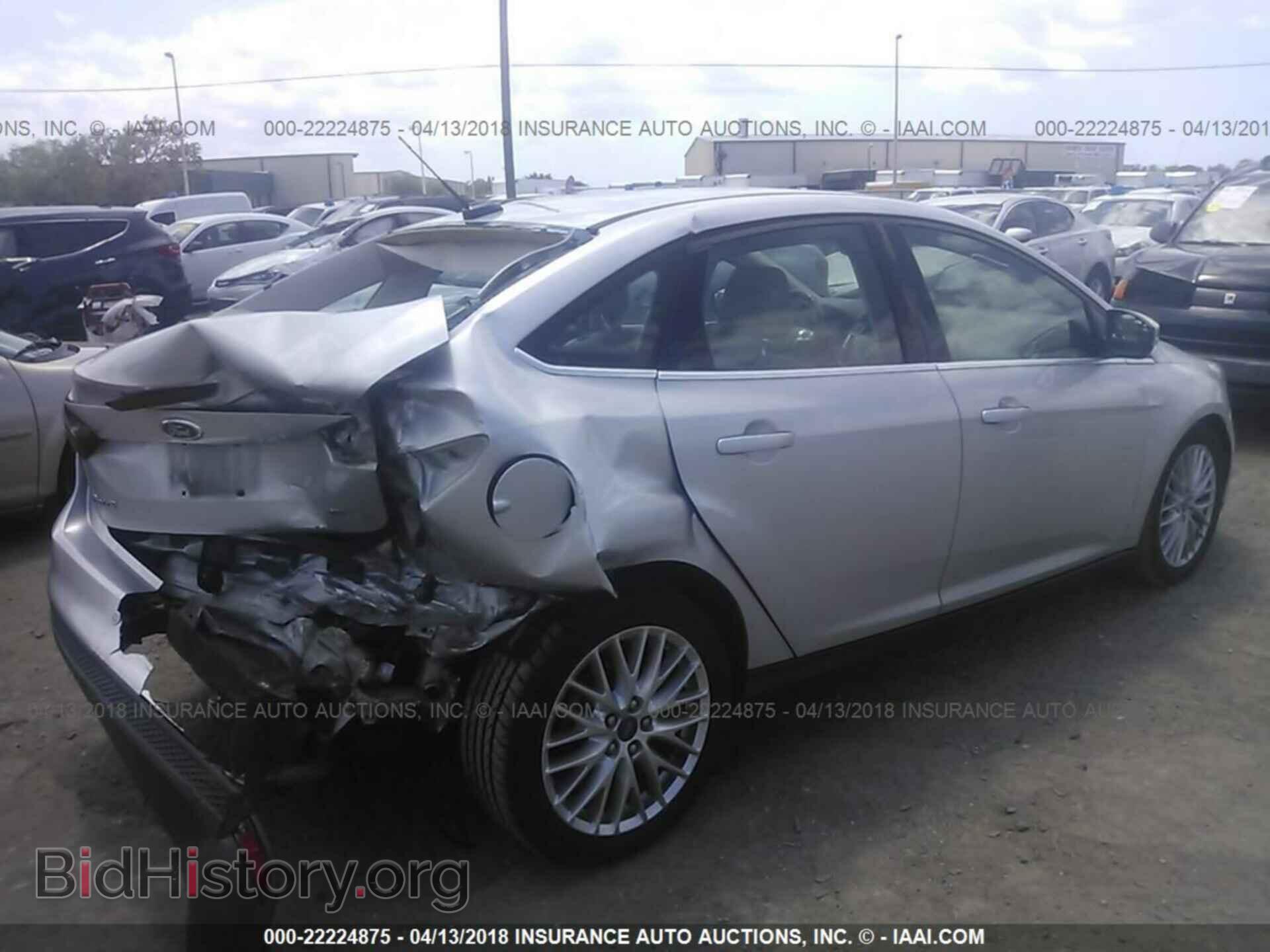 2012 Ford Focus - VIN: 1FAHP3H27CL135247 - Фото 4