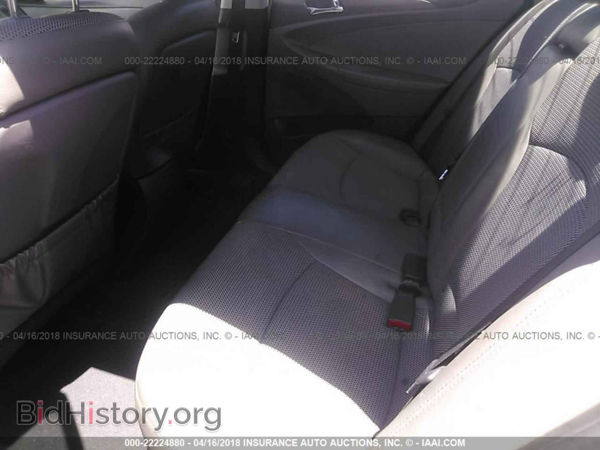 2012 Hyundai Sonata - VIN: 5NPEC4AC9CH492287 - Photo 8