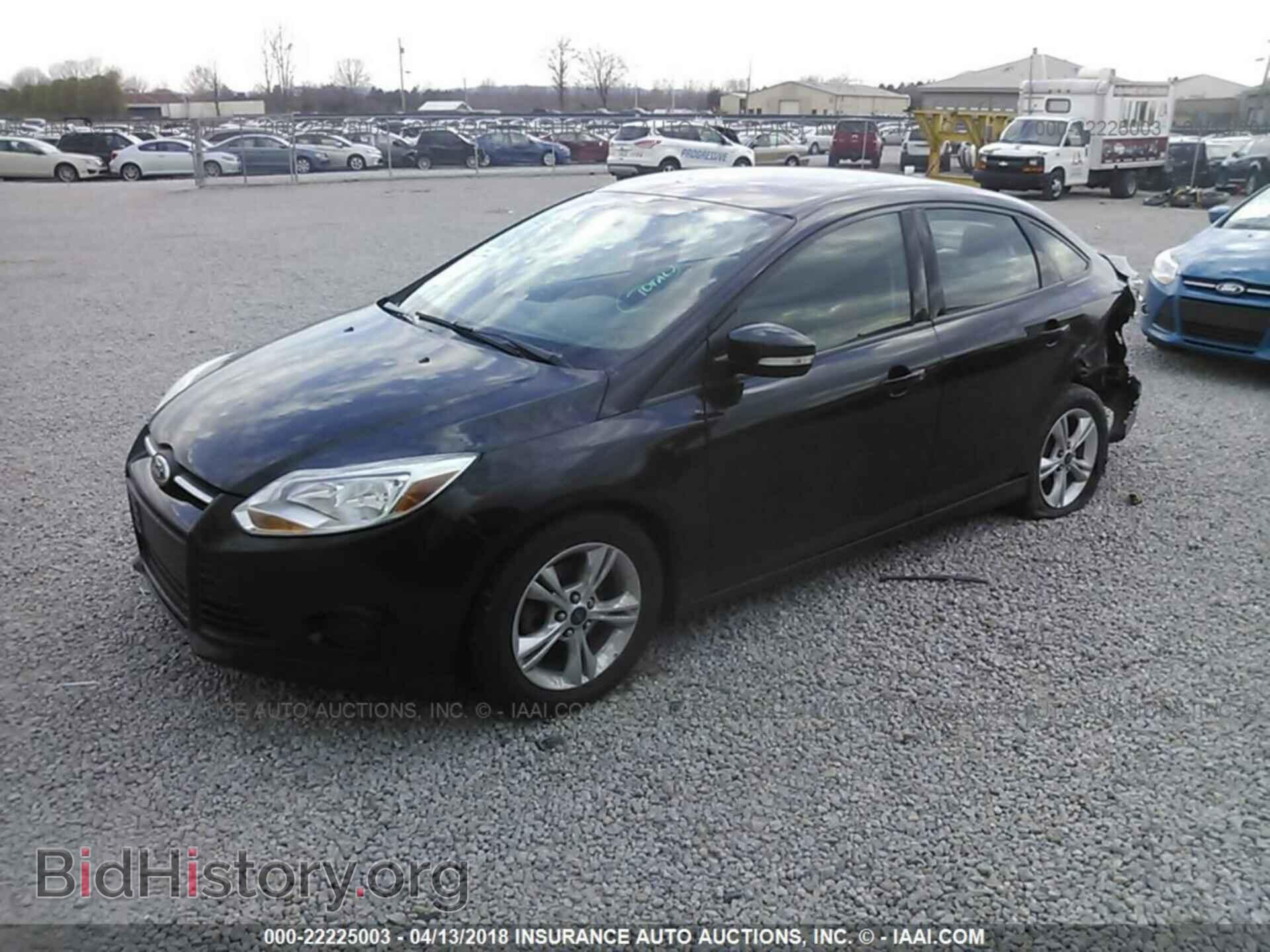 2014 Ford Focus - VIN: 1FADP3F25EL371660 - Фото 2