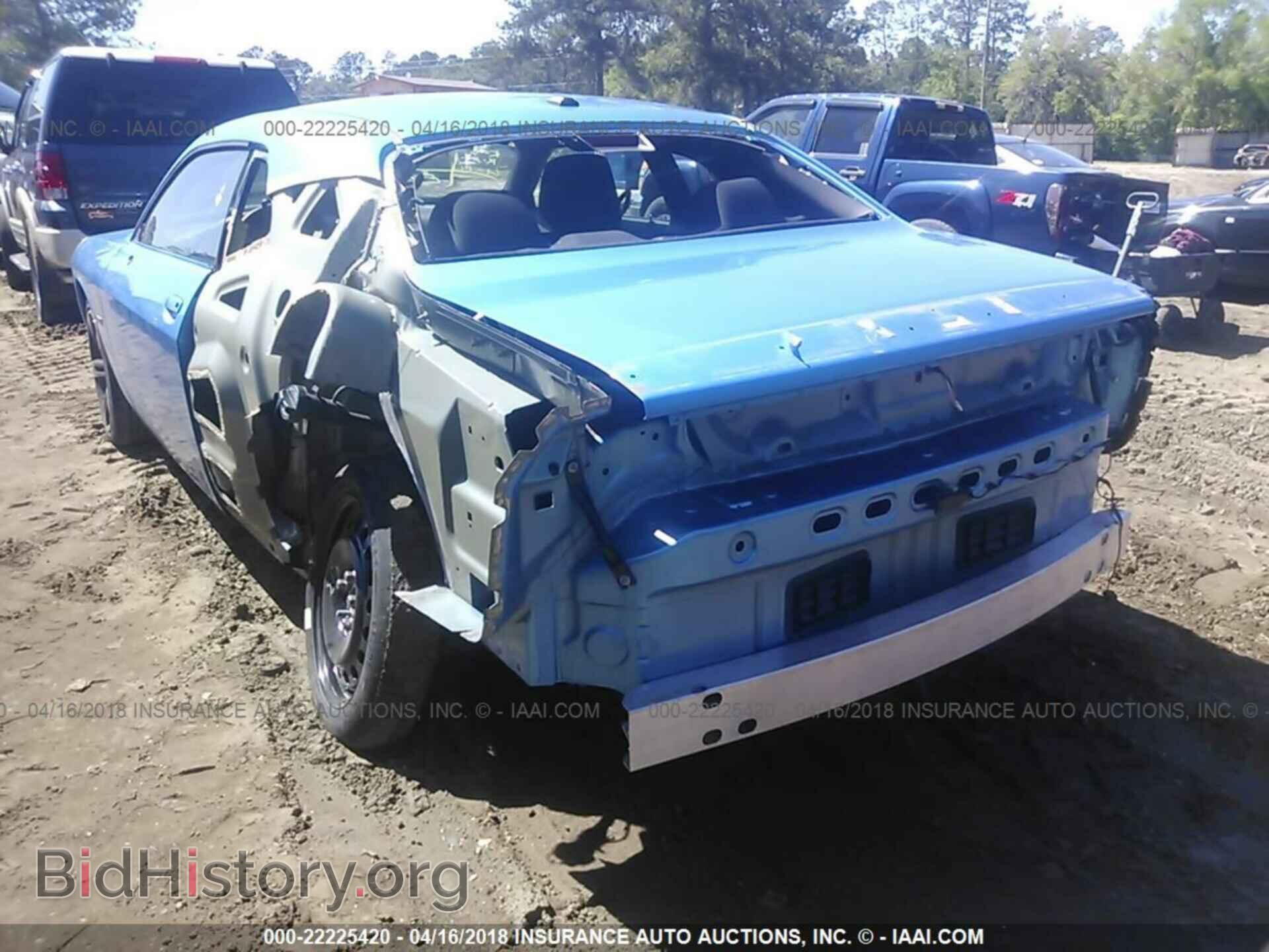 2016 Dodge Challenger - VIN: 2C3CDZBT9GH149000 - Photo 3