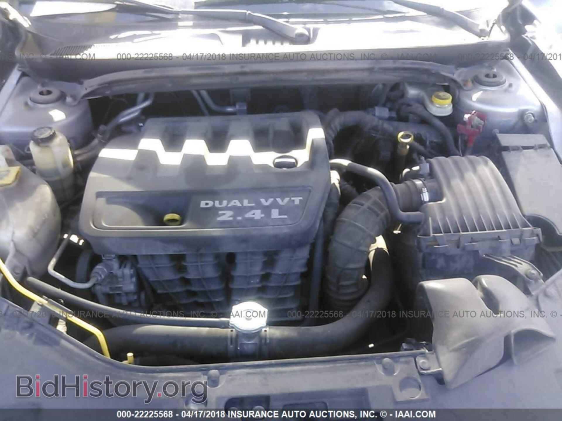 2013 Chrysler 200 - VIN: 1C3CCBAB7DN606344 - Photo 10