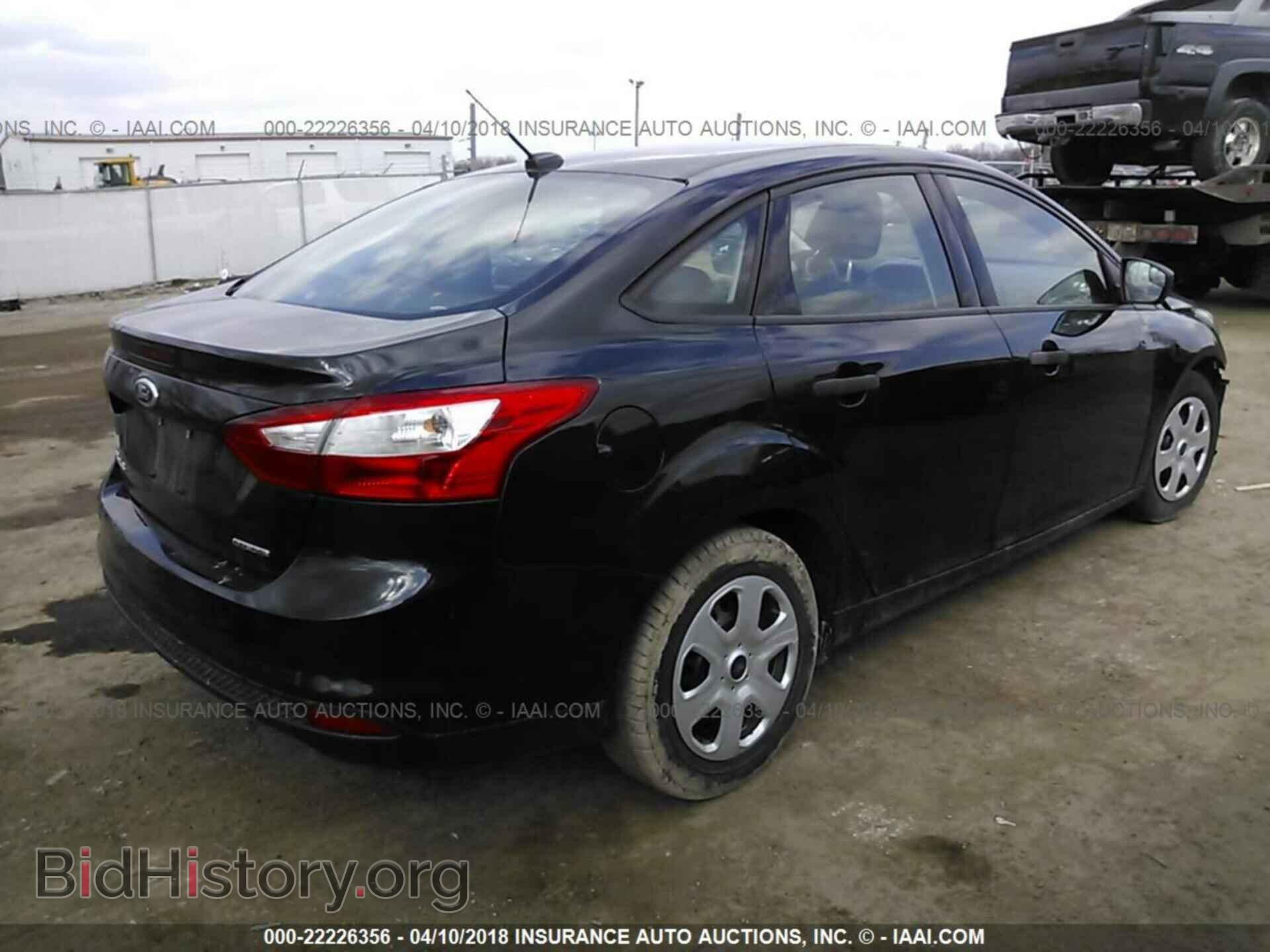 2013 Ford Focus - VIN: 1FADP3E29DL203746 - Photo 4