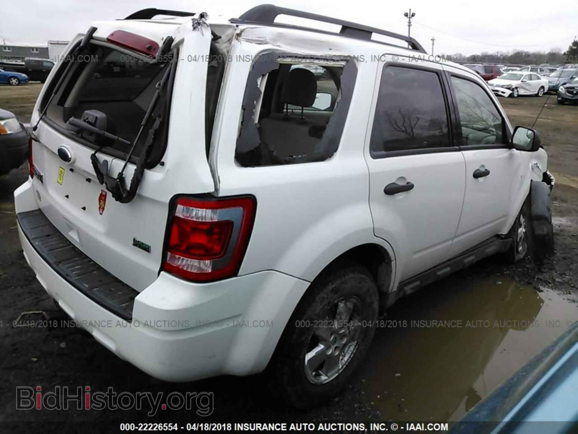 2011 Ford Escape - VIN: 1FMCU9DG5BKB30159 - Фото 4
