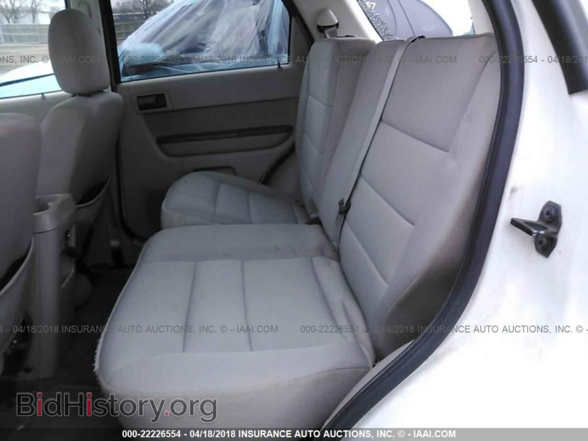 2011 Ford Escape - VIN: 1FMCU9DG5BKB30159 - Фото 8