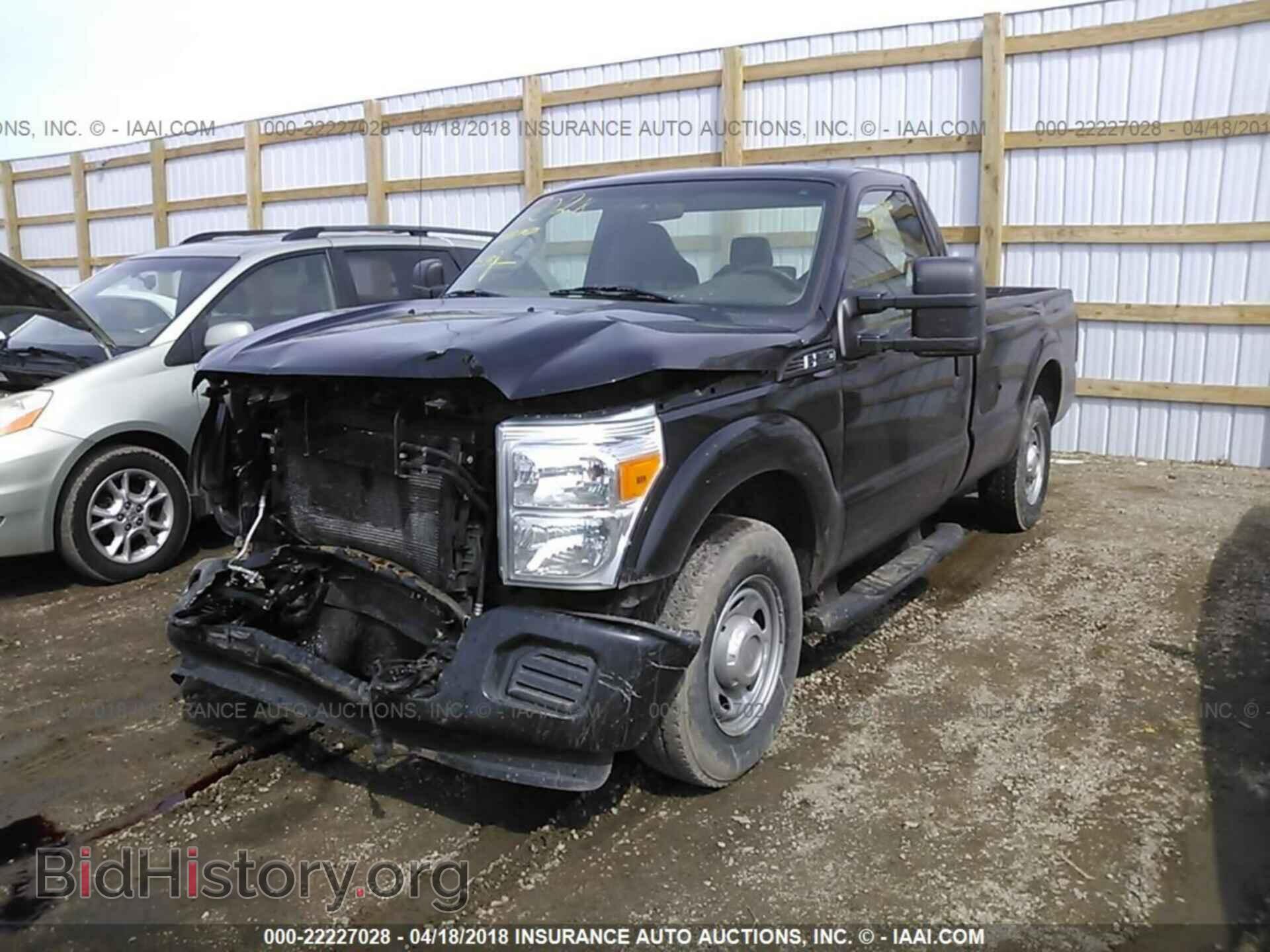 2012 Ford F250 - VIN: 1FTBF2A63CEA80164 - Фото 2