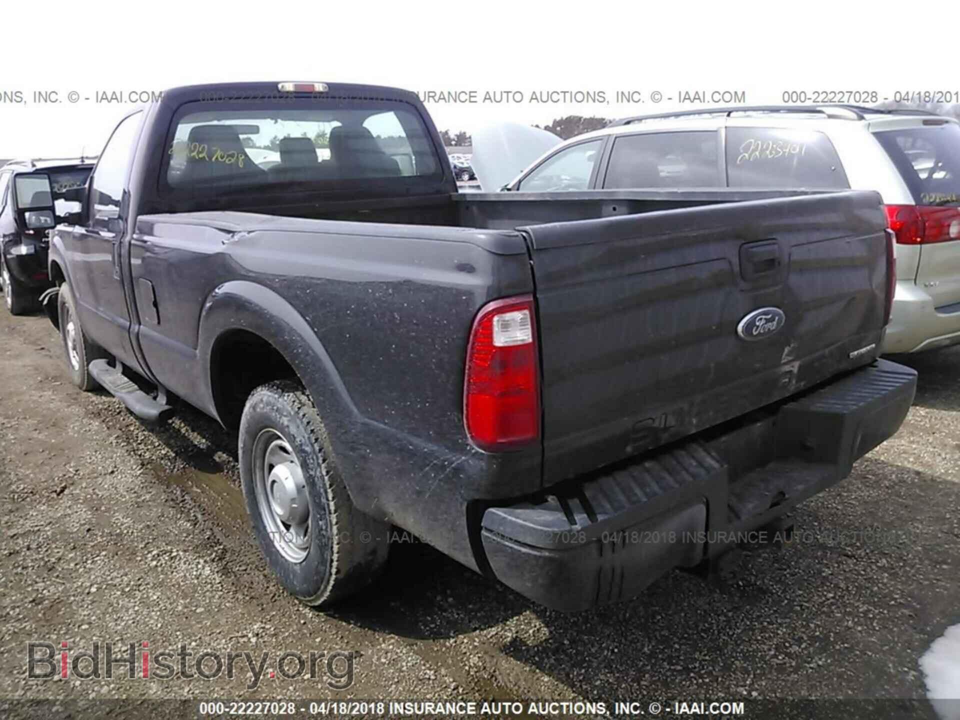 2012 Ford F250 - VIN: 1FTBF2A63CEA80164 - Фото 3