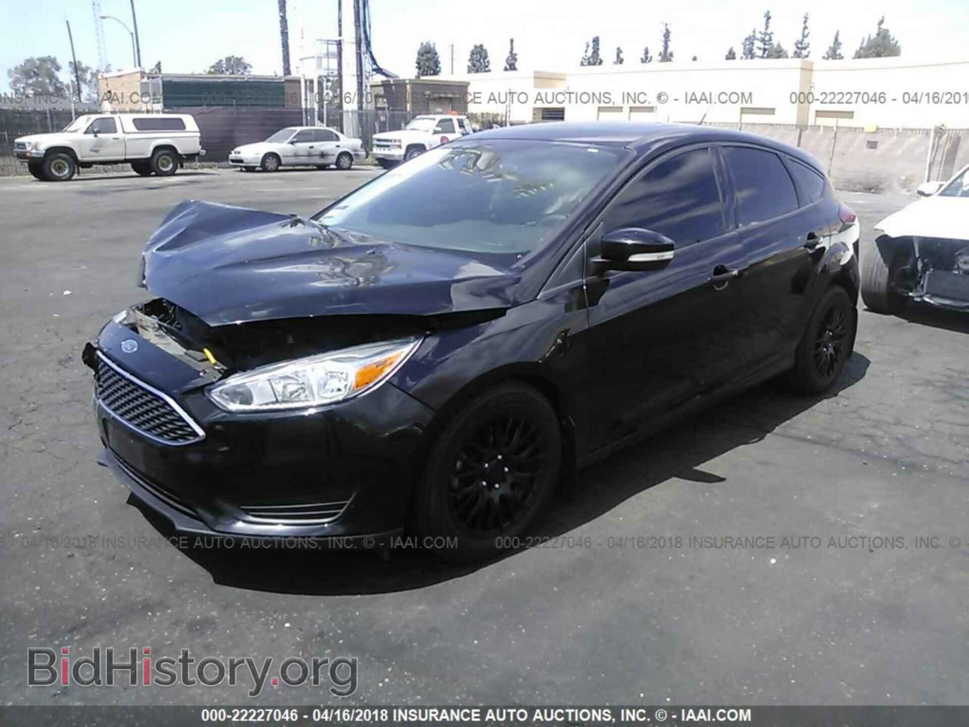 2016 Ford Focus - VIN: 1FADP3K20GL259020 - Фото 2