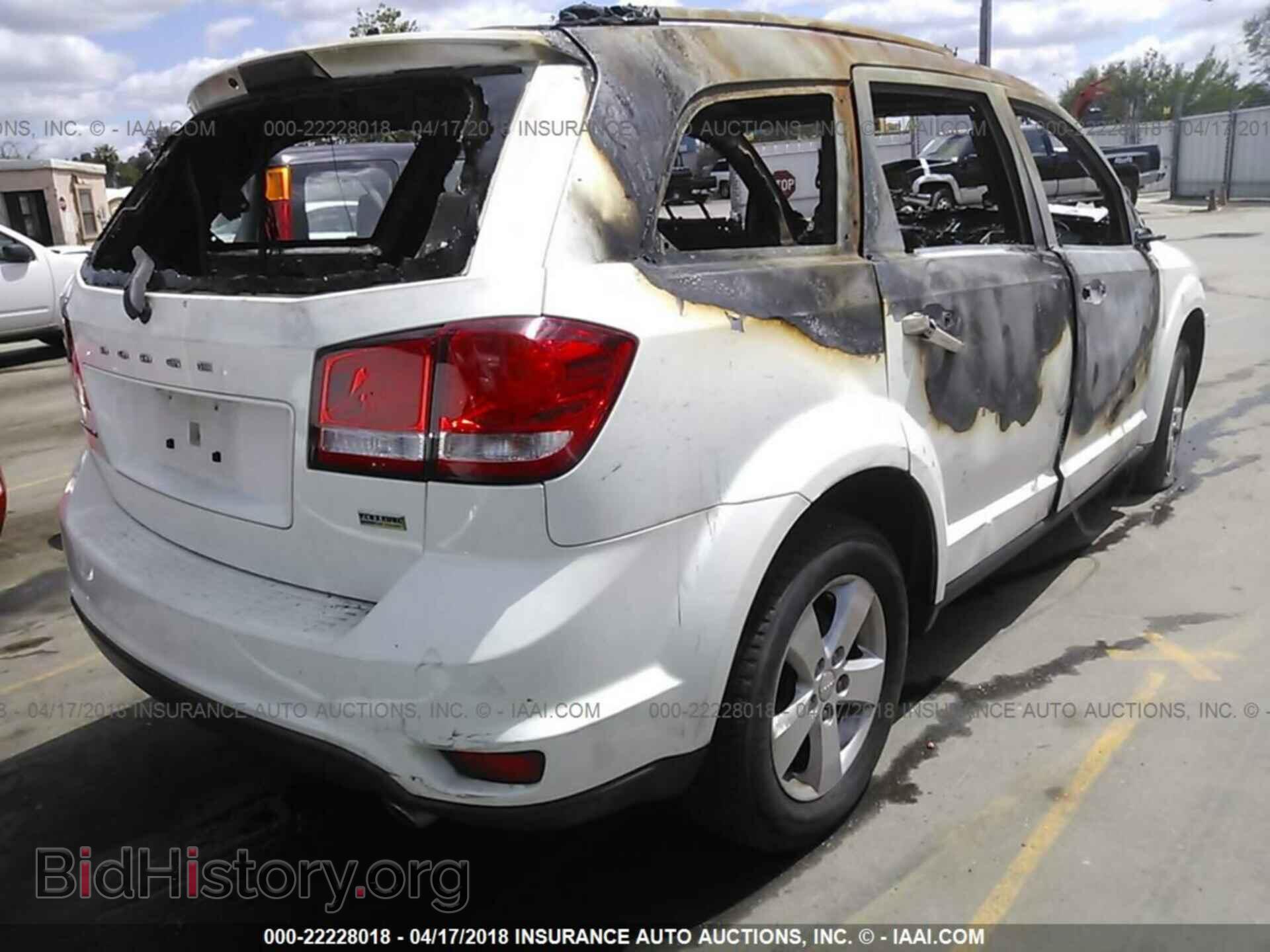 2011 Dodge Journey - VIN: 3D4PG1FG1BT537781 - Photo 4