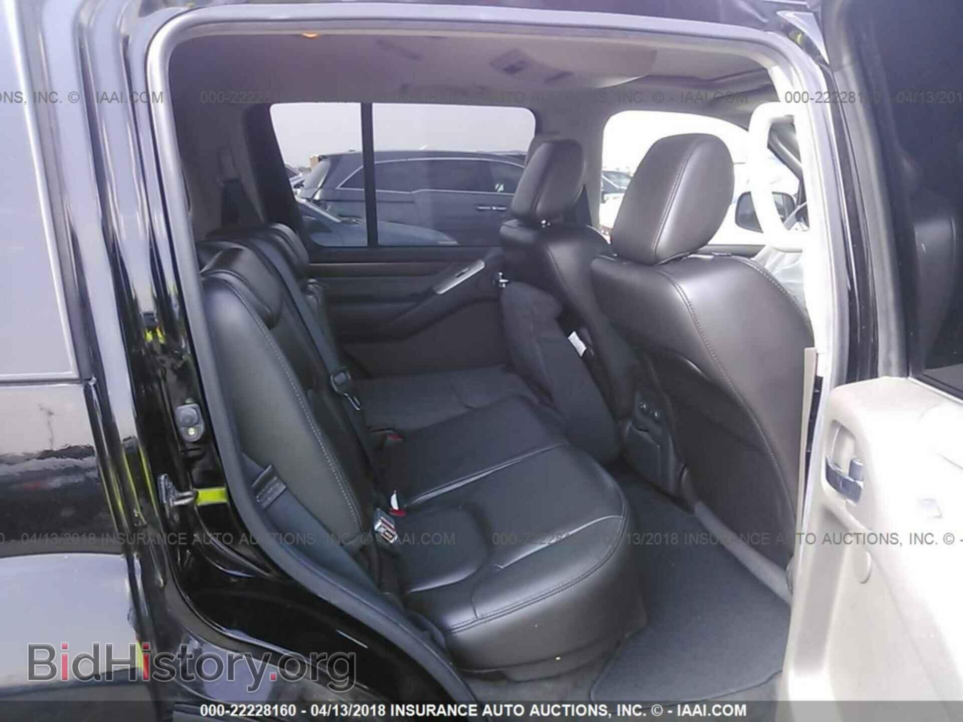 2011 Nissan Pathfinder - VIN: 5N1AR1NN6BC621440 - Фото 8