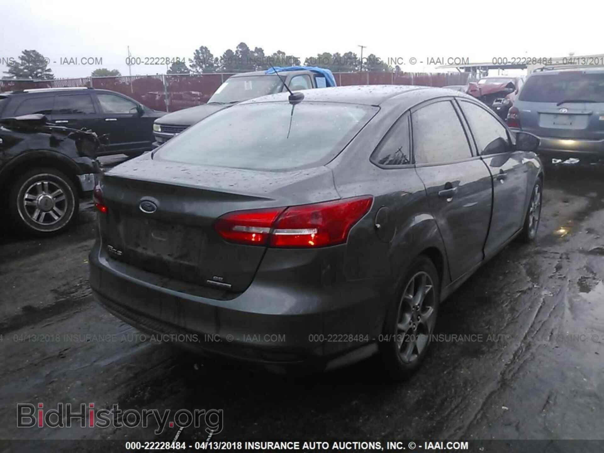 2015 Ford Focus - VIN: 1FADP3F21FL219585 - Фото 4