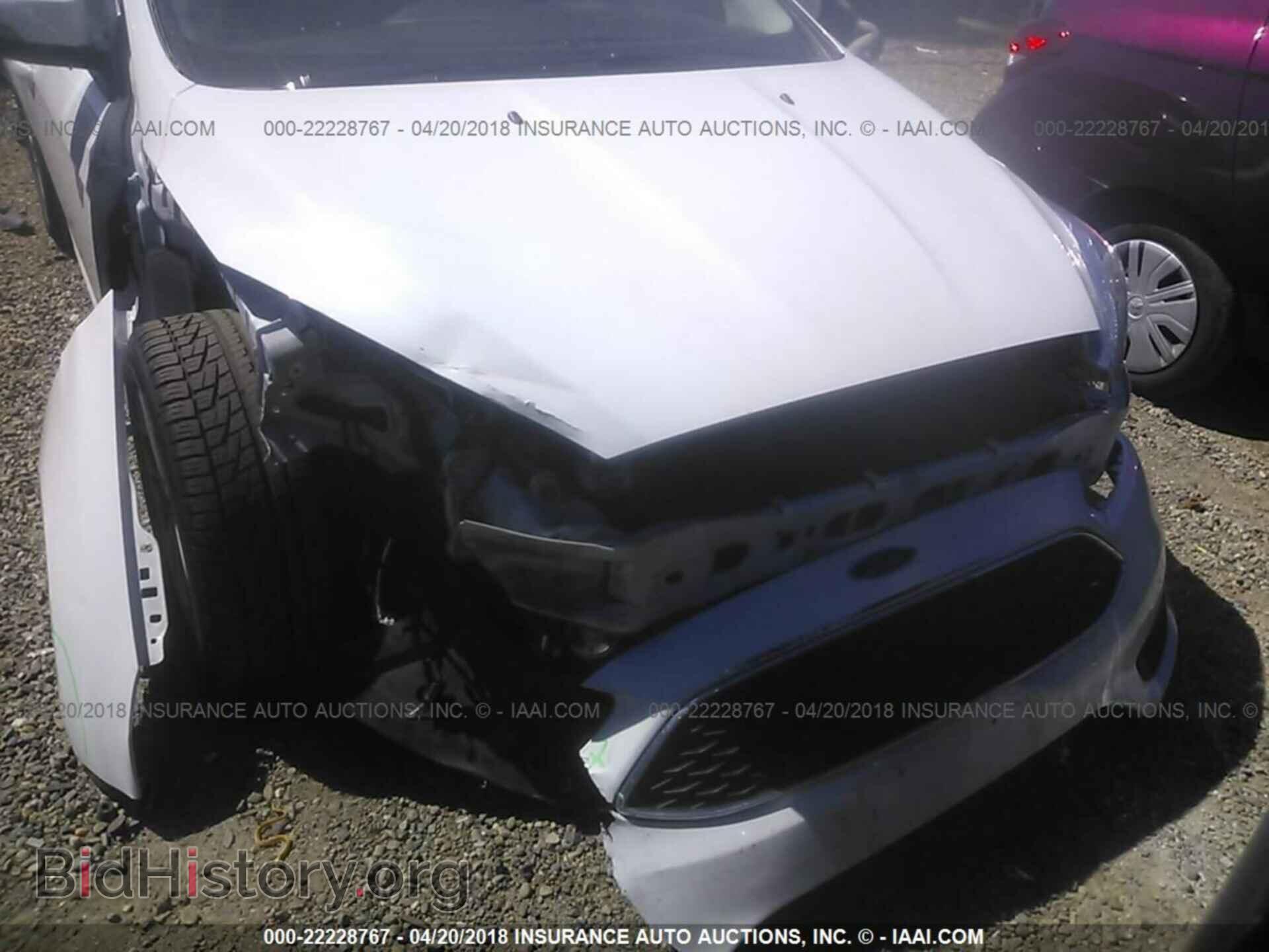 2016 Ford Focus - VIN: 1FADP3K23GL284686 - Photo 6