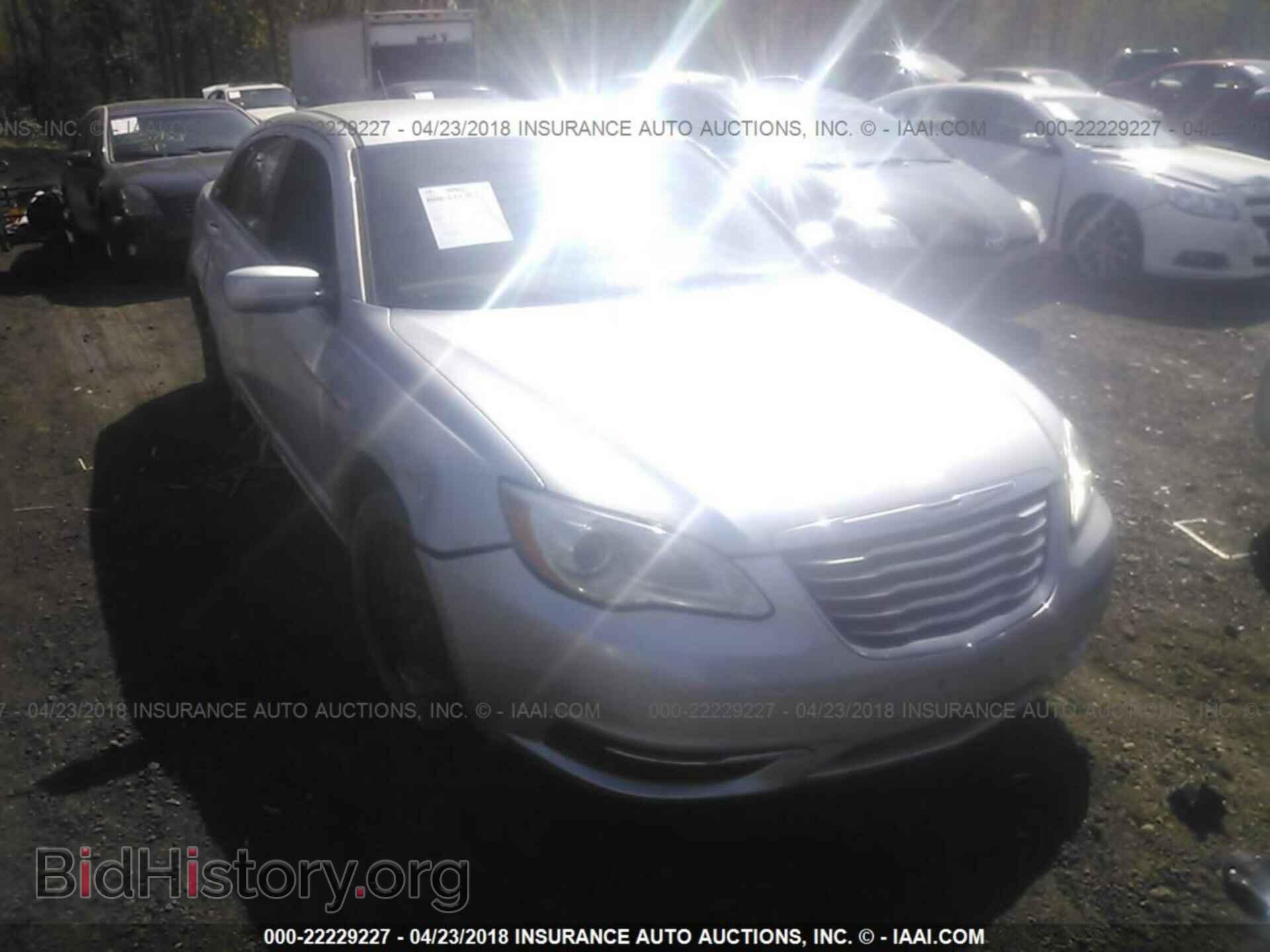 Фотография 1C3CCBAB2CN104601 - Chrysler 200 2012