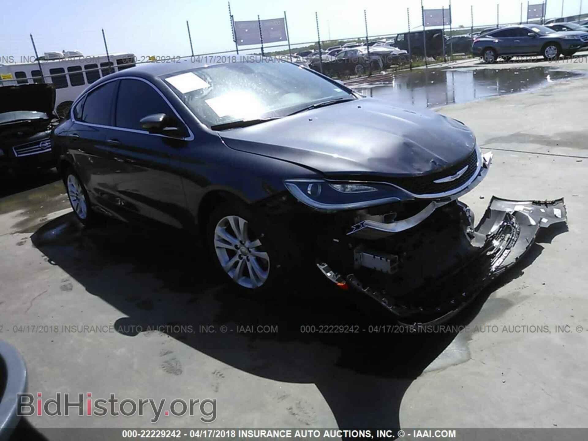 Photo 1C3CCCABXFN699742 - Chrysler 200 2015
