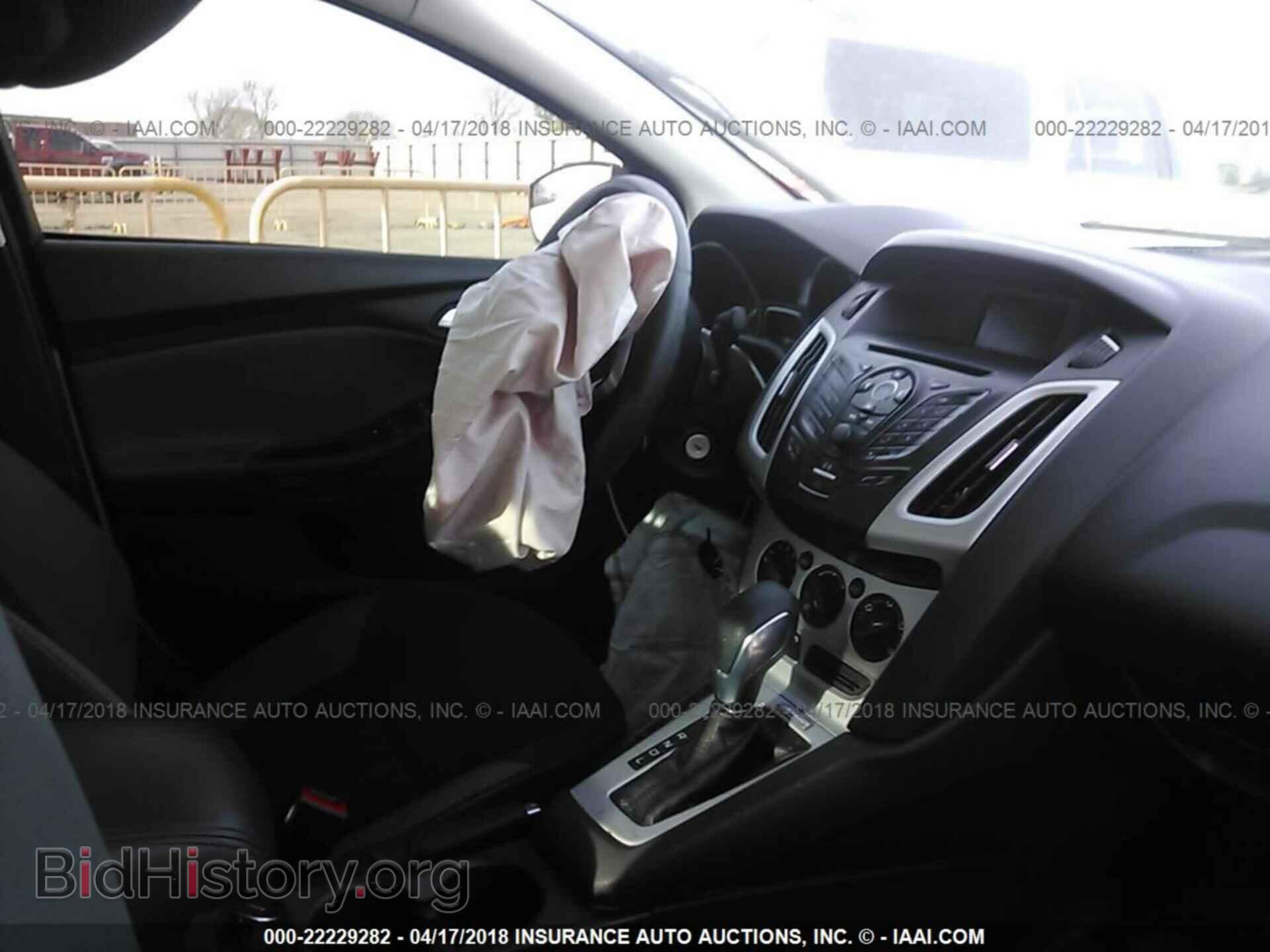 2014 Ford Focus - VIN: 1FADP3F26EL441022 - Фото 5