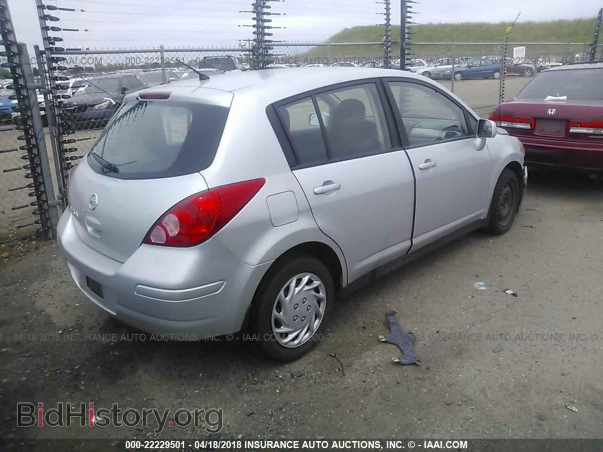 2011 Nissan Versa - VIN: 3N1BC1CP7BL460828 - Photo 4