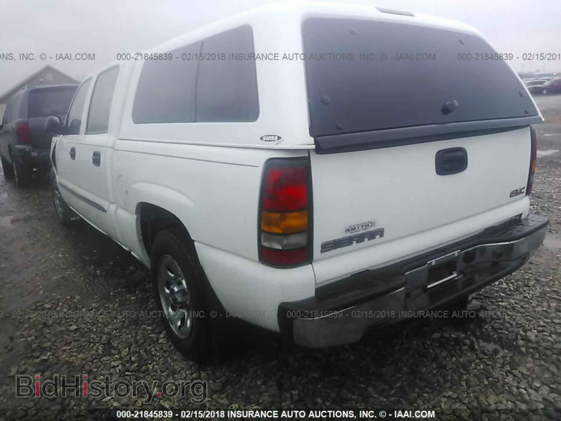 2006 GMC NEW SIERRA - VIN: 2GTEC13V761211848 - Фото 3