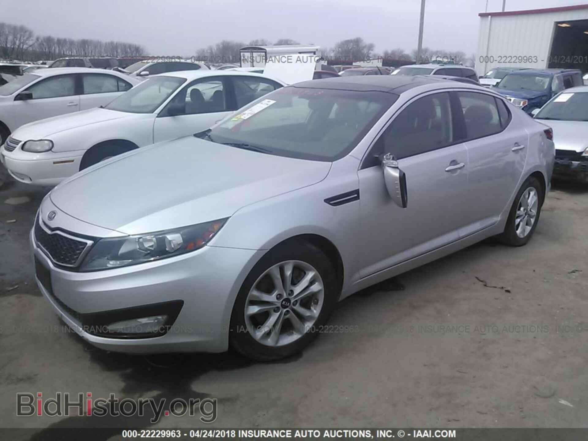 2011 Kia Optima - VIN: KNAGN4A61B5146016 - Фото 2