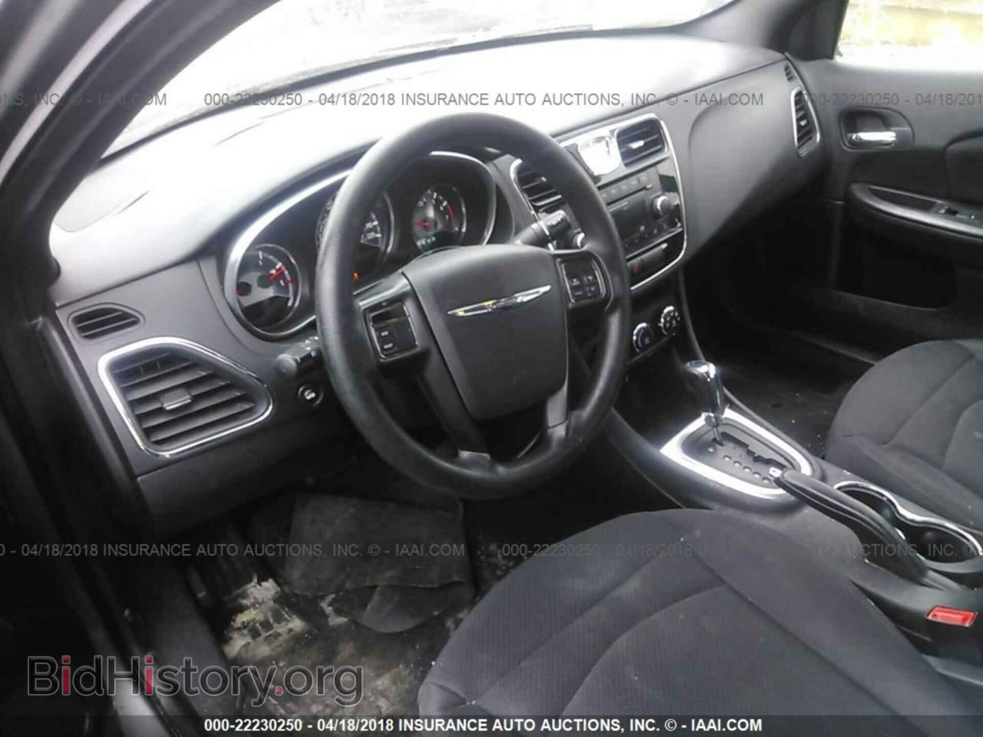 2013 Chrysler 200 - VIN: 1C3CCBABXDN669826 - Photo 5