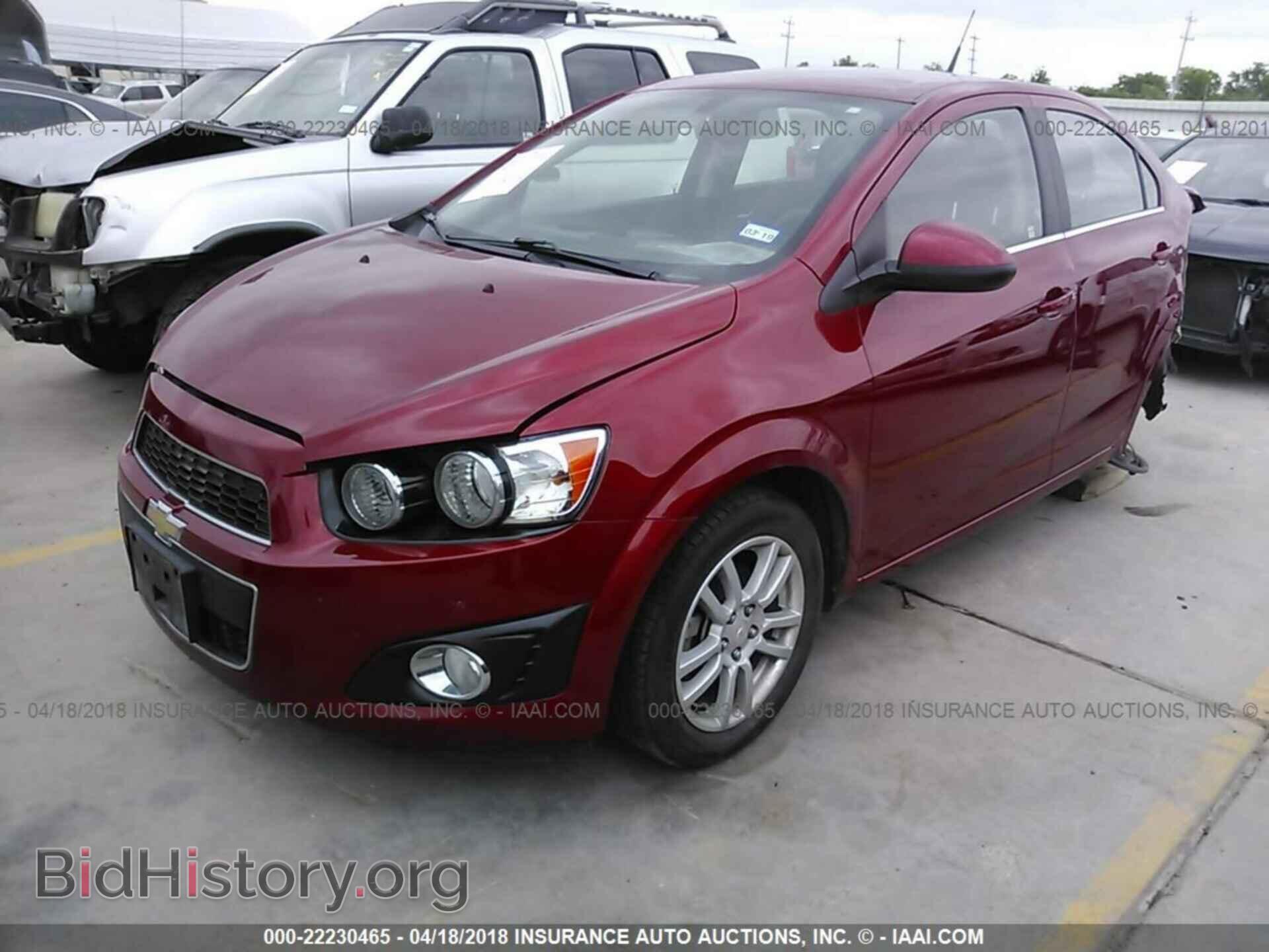 2014 Chevrolet Sonic - VIN: 1G1JC5SH4E4154022 - Фото 2