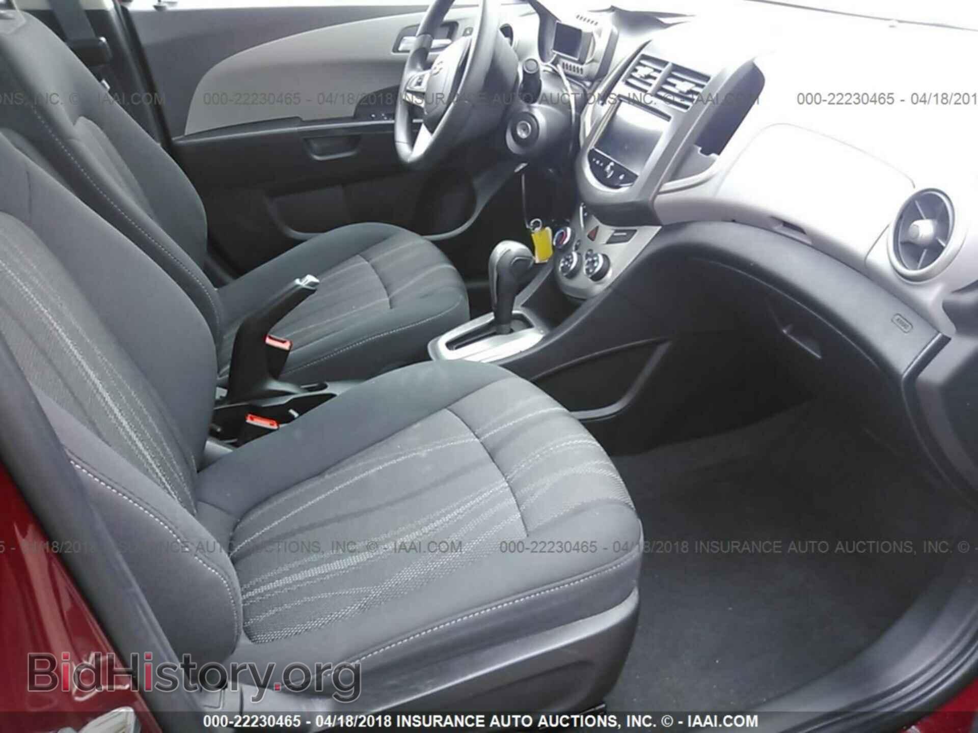 2014 Chevrolet Sonic - VIN: 1G1JC5SH4E4154022 - Фото 5