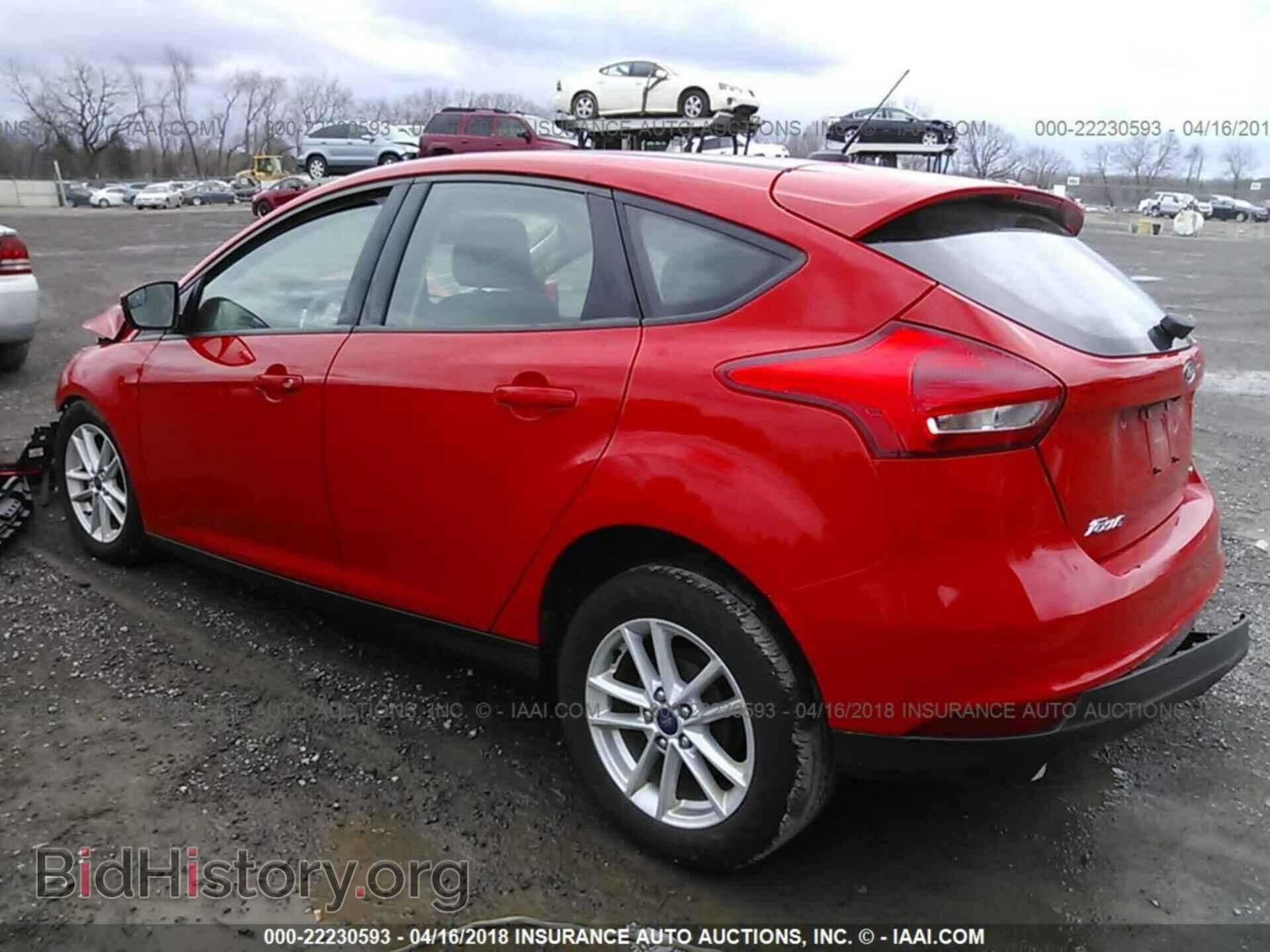2017 Ford Focus - VIN: 1FADP3K21HL213519 - Photo 3