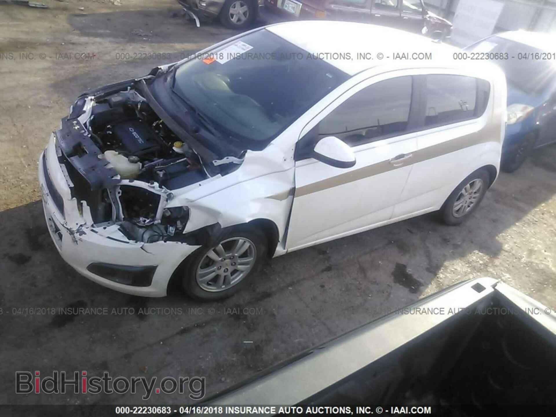 2012 Chevrolet Sonic - VIN: 1G1JA6SH2C4136448 - Фото 2