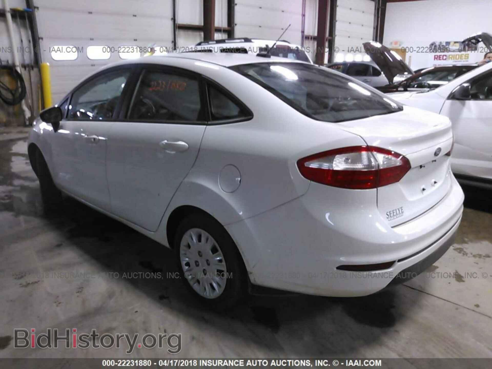 2014 Ford Fiesta - VIN: 3FADP4AJ3EM226524 - Фото 3