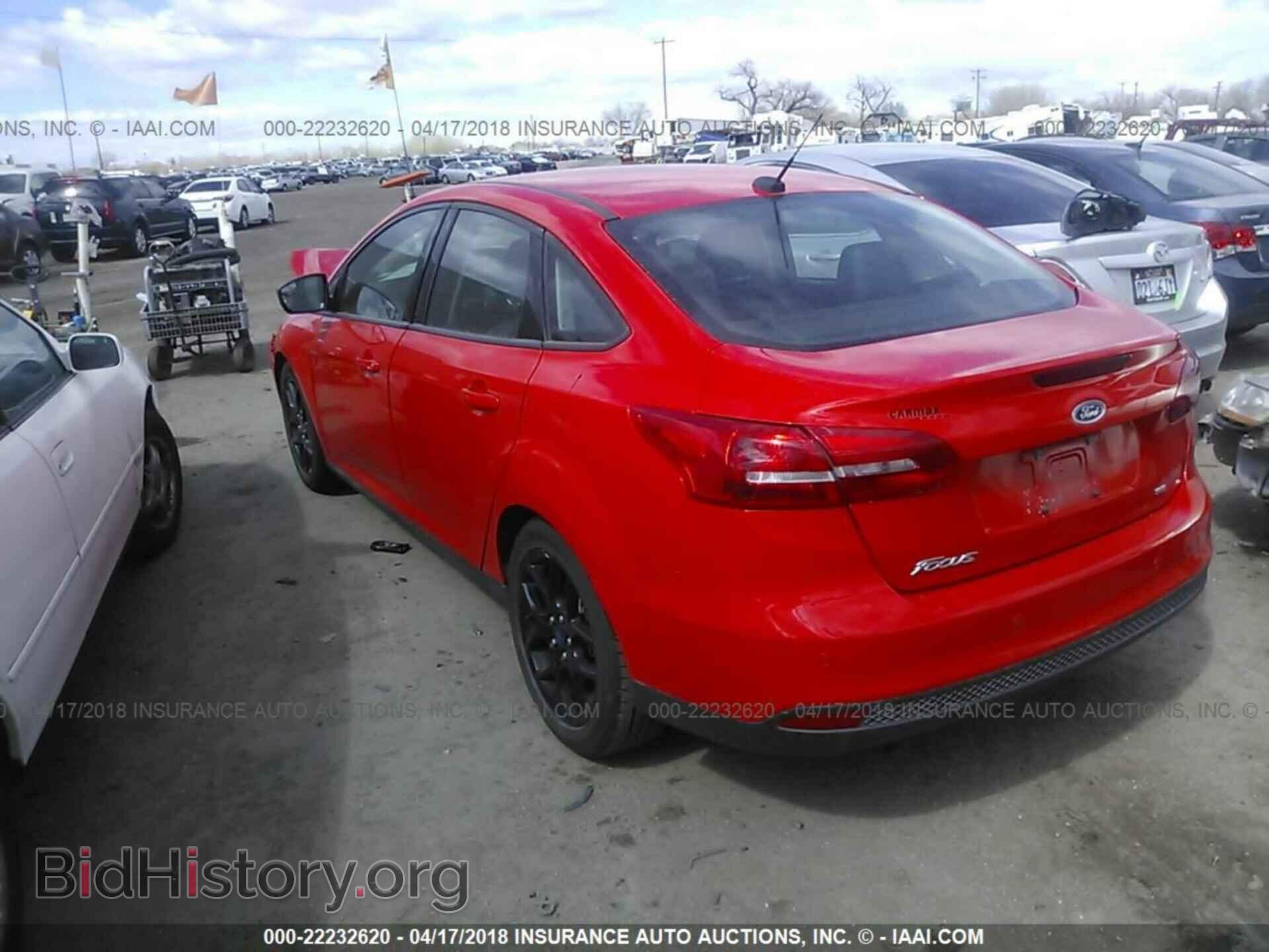2016 Ford Focus - VIN: 1FADP3F23GL340152 - Фото 3