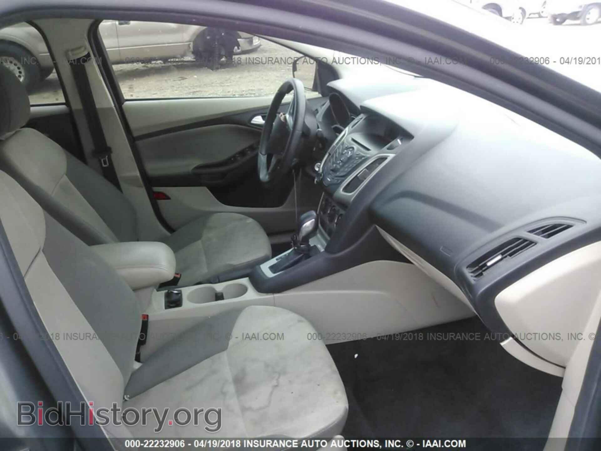 2014 Ford Focus - VIN: 1FADP3F28EL237791 - Photo 5