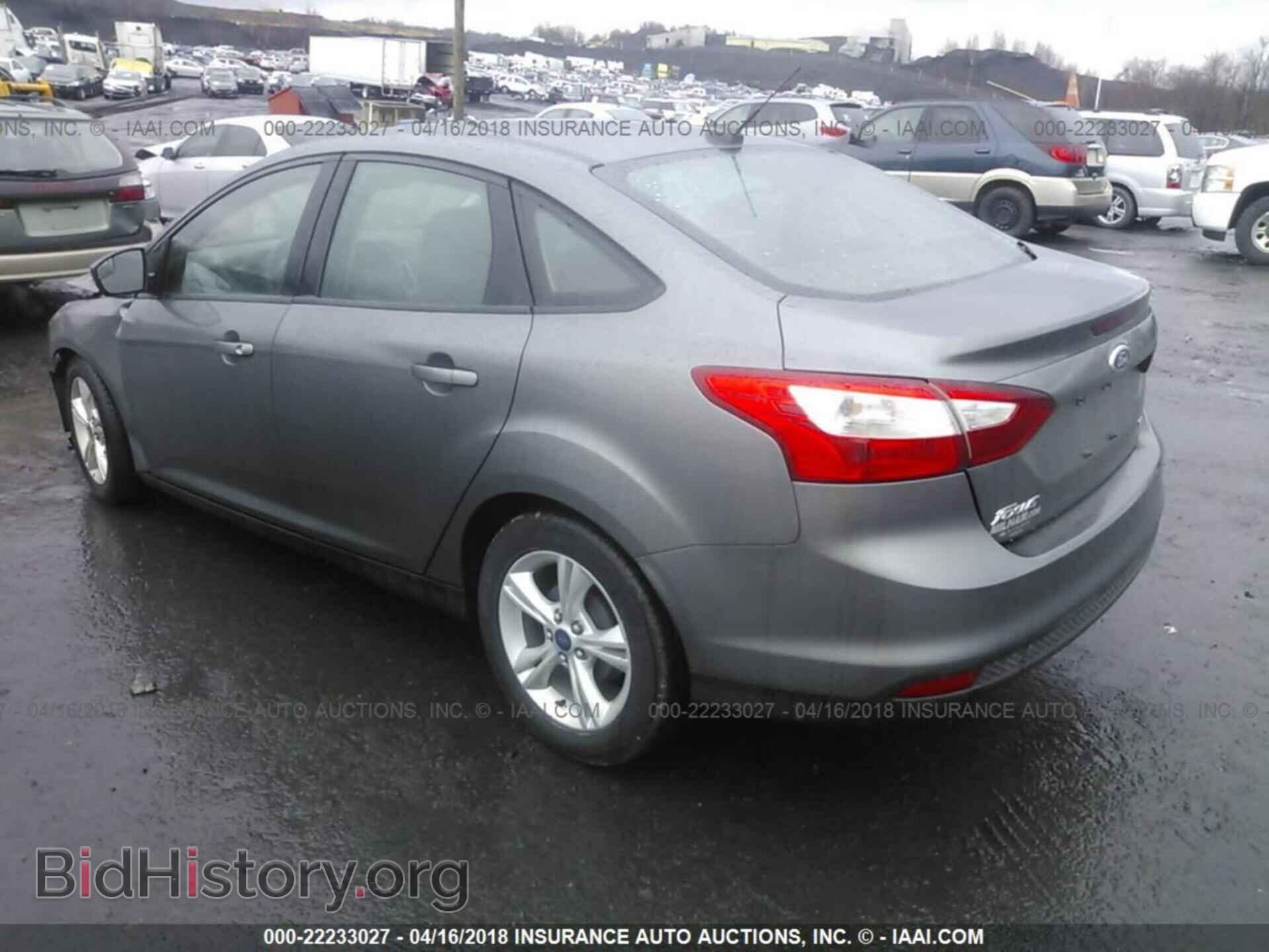 2013 Ford Focus - VIN: 1FADP3F22DL314802 - Photo 3