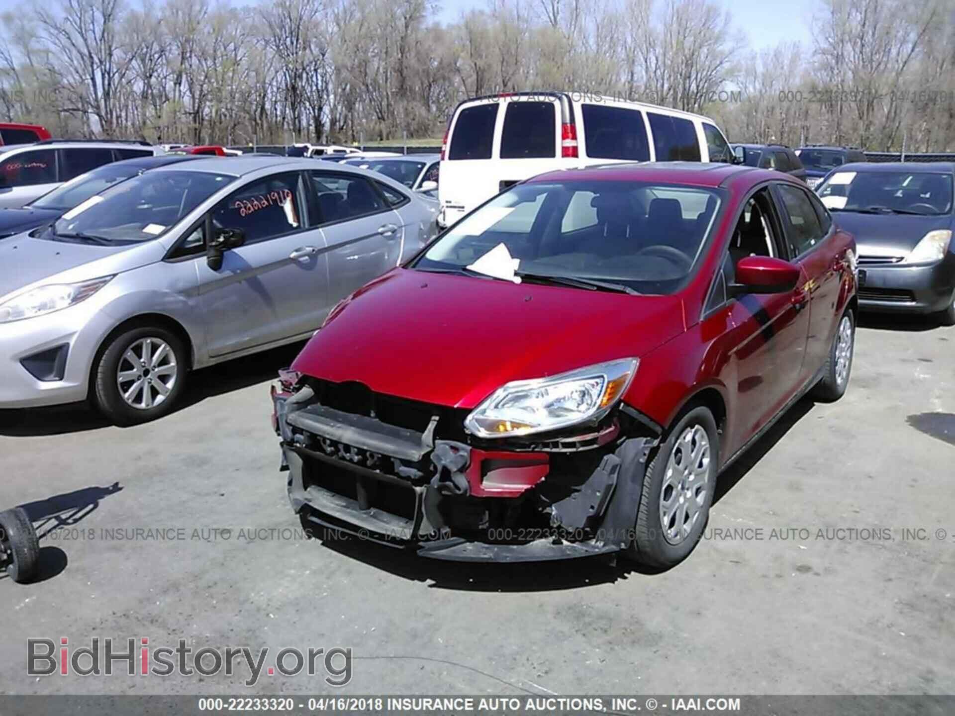 2012 Ford Focus - VIN: 1FAHP3F28CL129900 - Photo 2