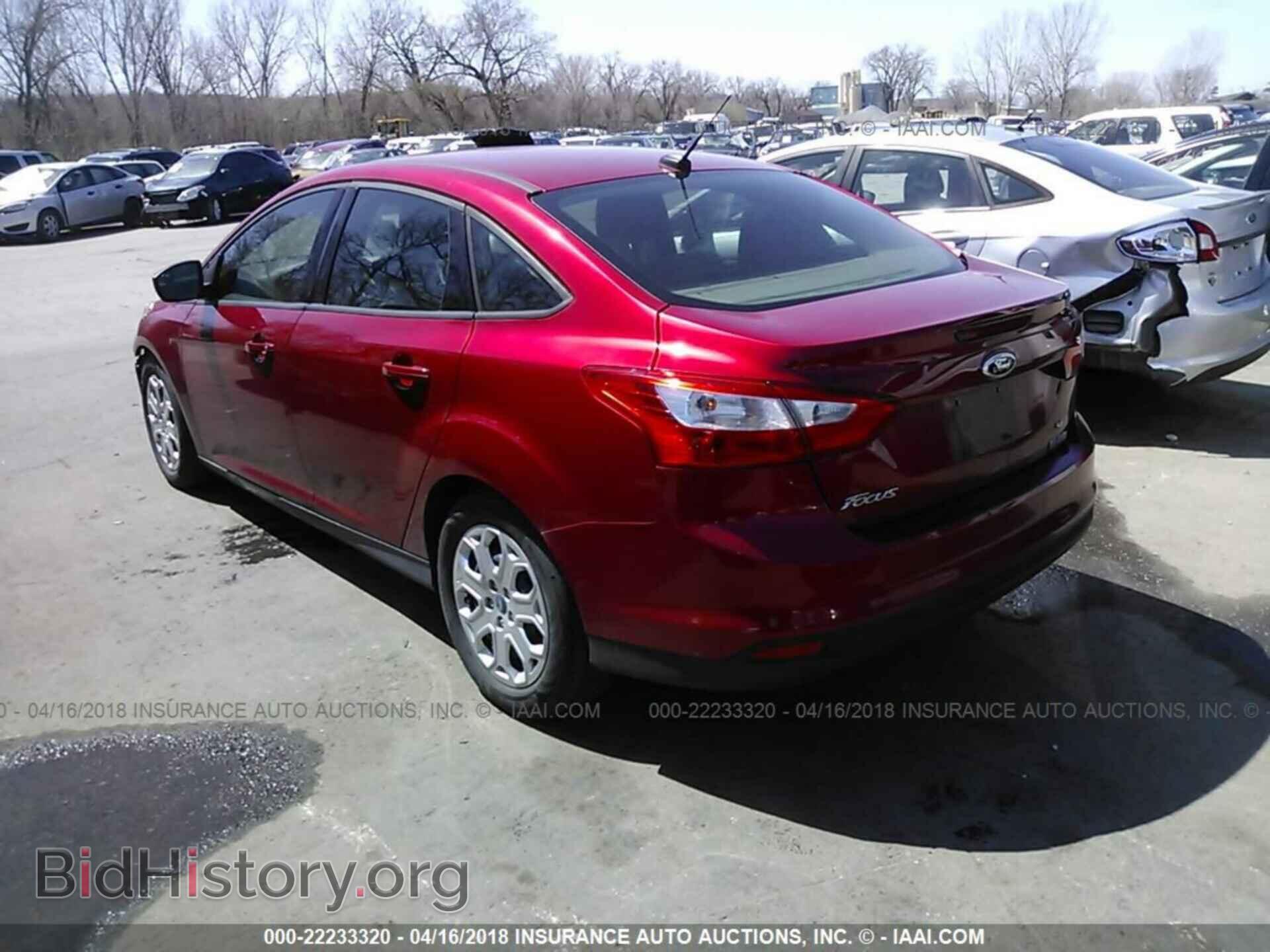 2012 Ford Focus - VIN: 1FAHP3F28CL129900 - Photo 3