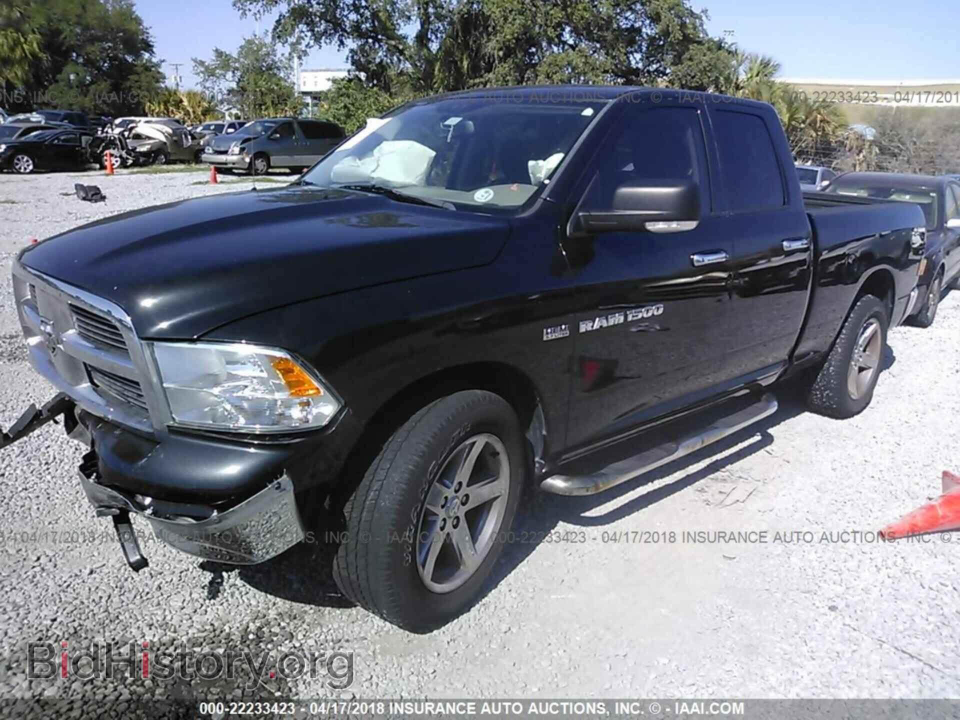 2011 Dodge Ram 1500 - VIN: 1D7RB1GT9BS569823 - Фото 2