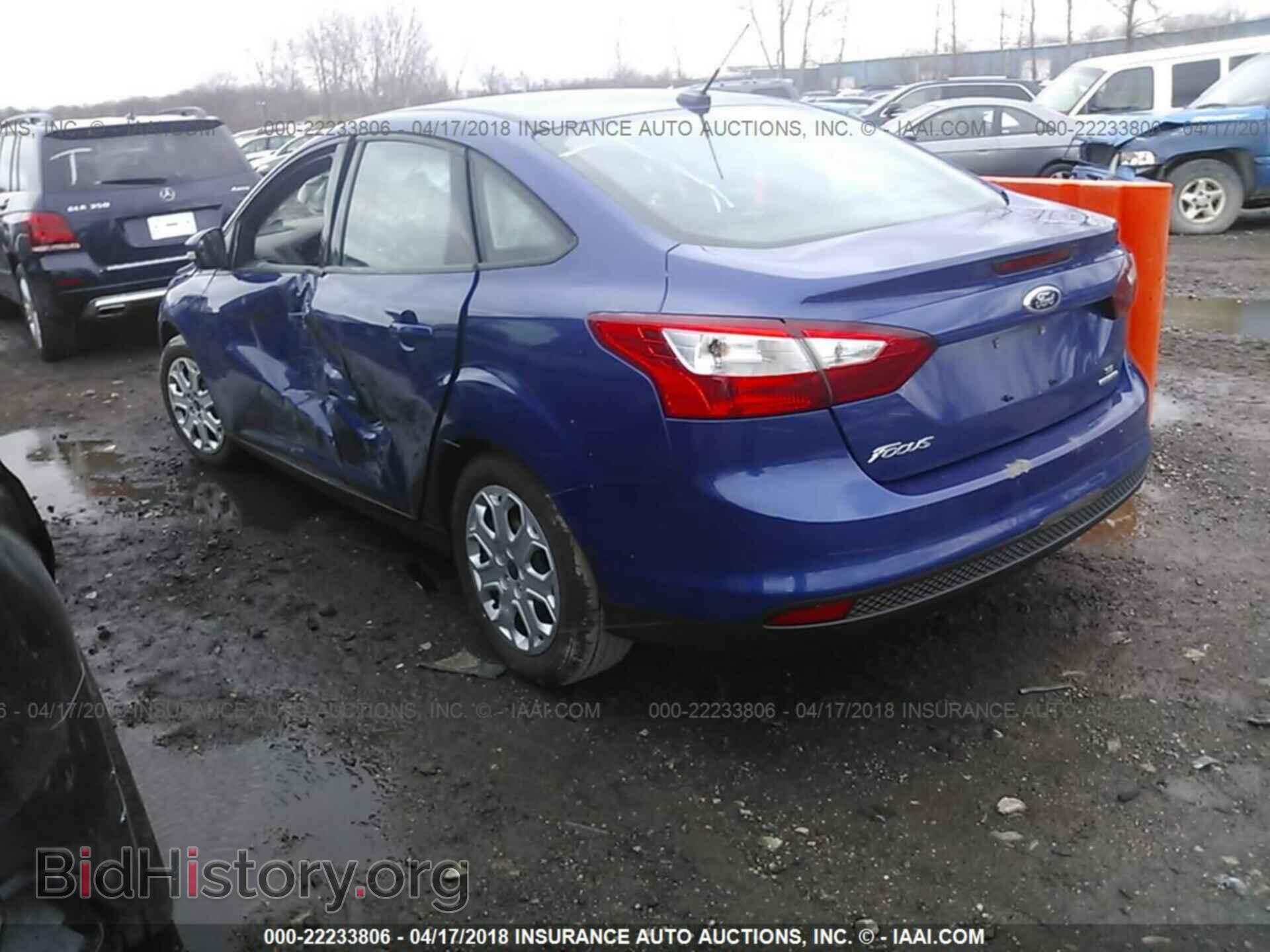 2012 Ford Focus - VIN: 1FAHP3F26CL465657 - Photo 3