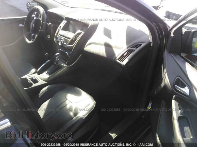2012 Ford FOCUS (VIN 1FAHP3M21CL428681) — фото 5 из 10