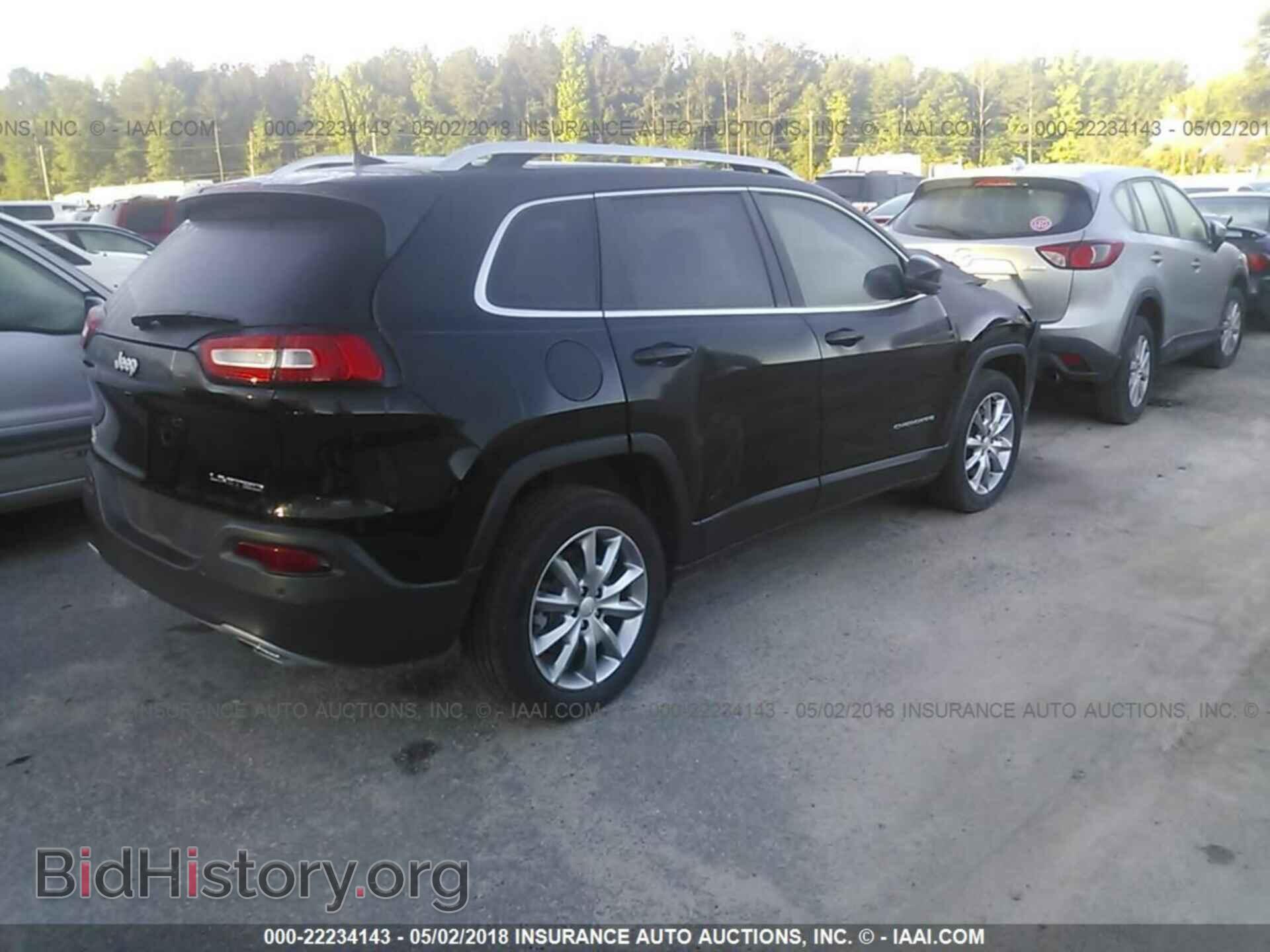 2017 Jeep Cherokee - VIN: 1C4PJLDS9HD221691 - Photo 4