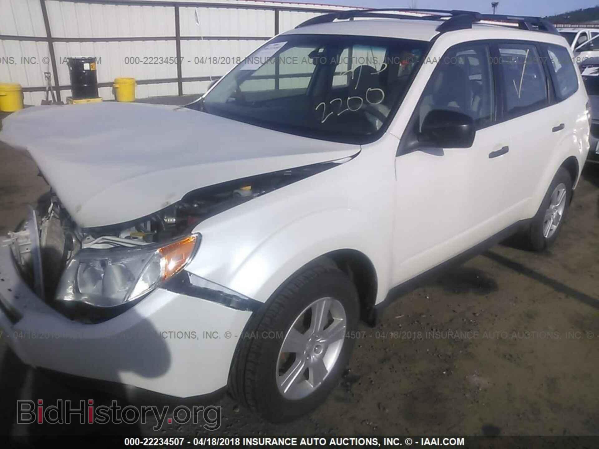 2011 Subaru Forester - VIN: JF2SHABC8BH721798 - Фото 2