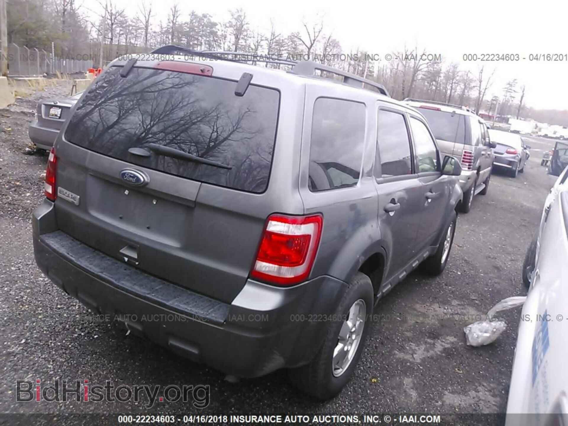 2011 Ford Escape - VIN: 1FMCU0D71BKB19686 - Фото 4